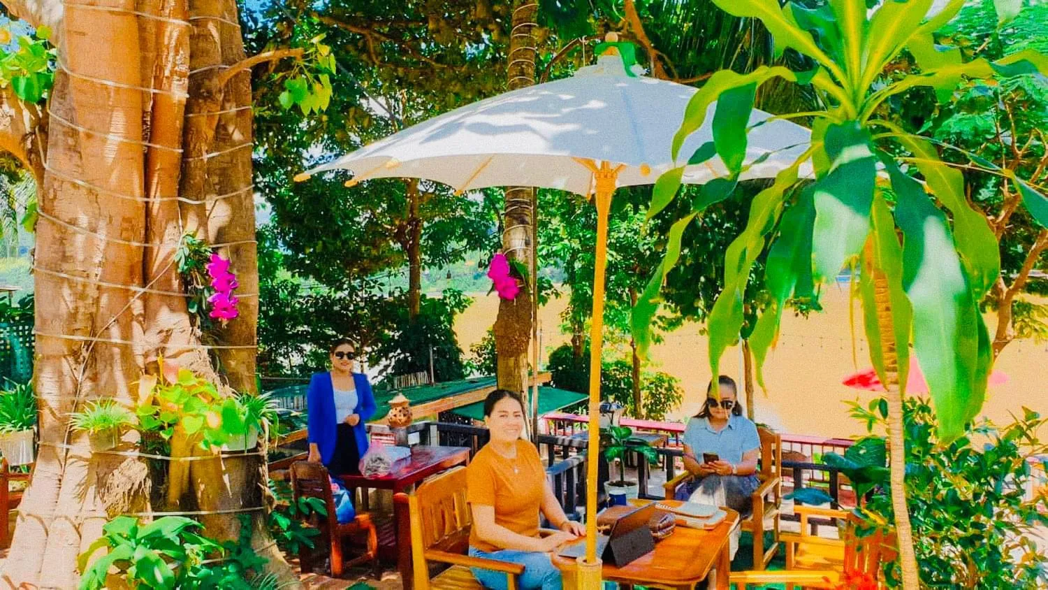 Restaurant/places to eat in Anisa Mekong Riverside Villa