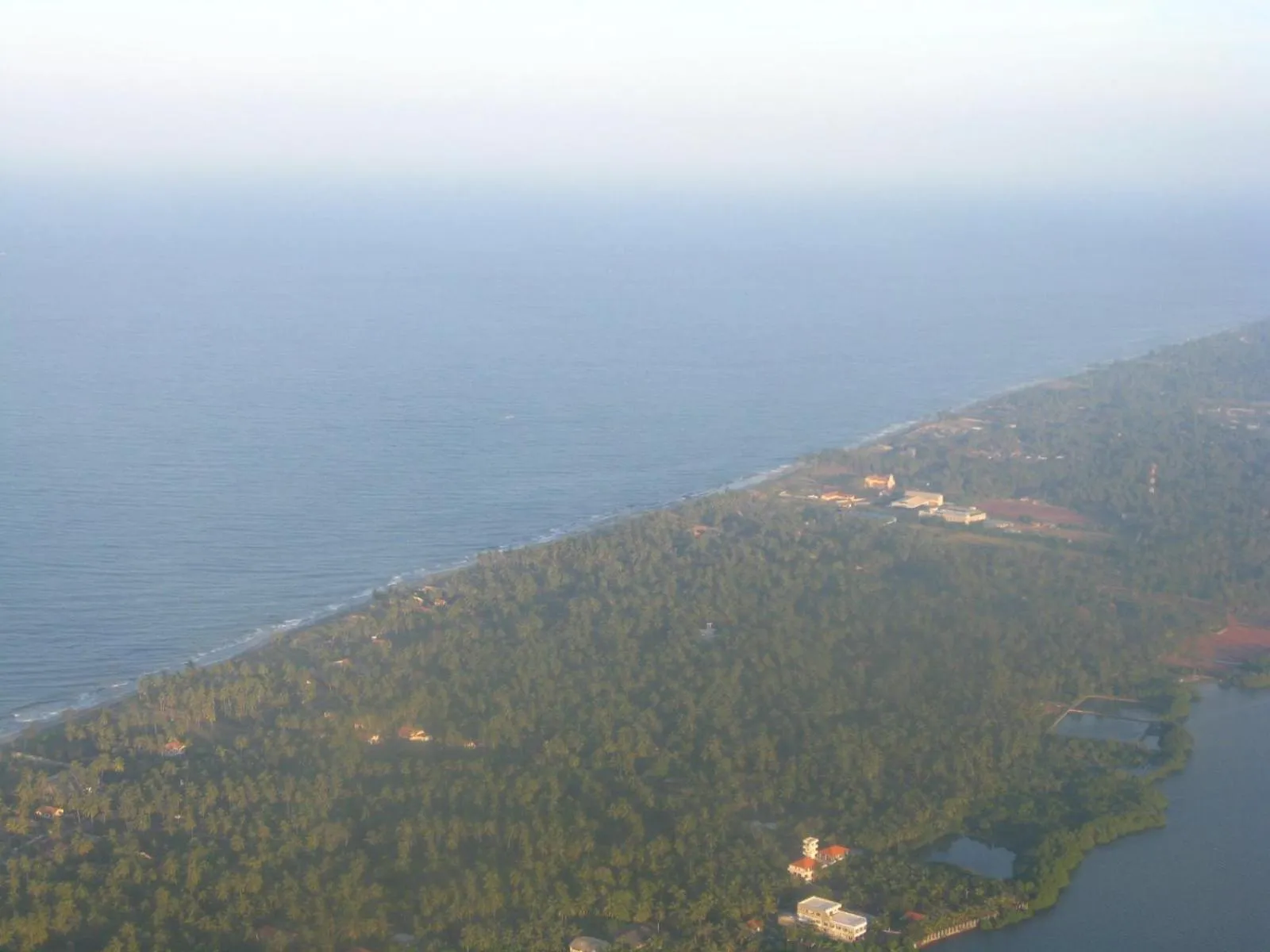 Hotel Lagoon Paradise