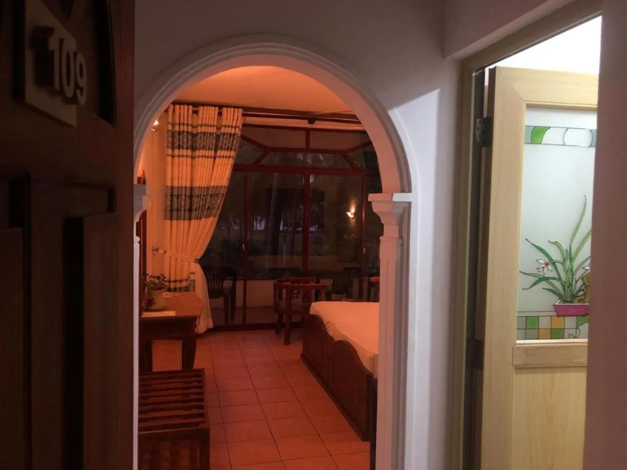 Hotel Lagoon Paradise