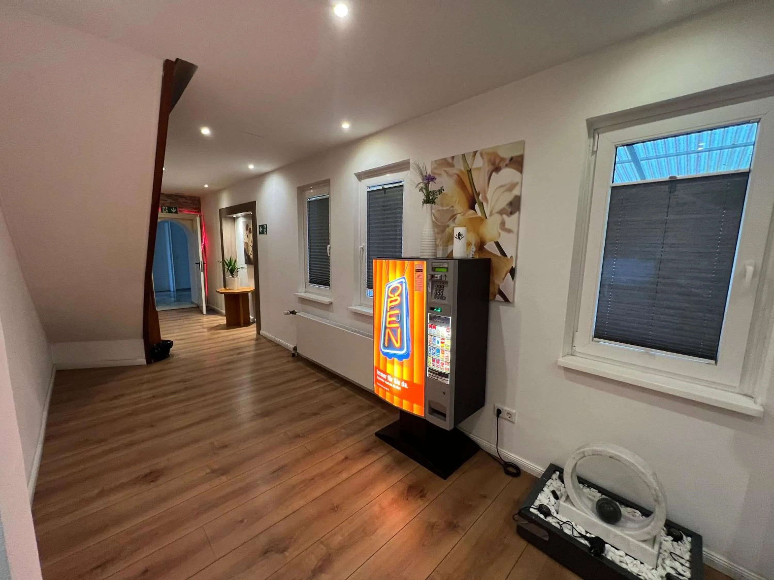 vending machine in Hotel 9-enhof