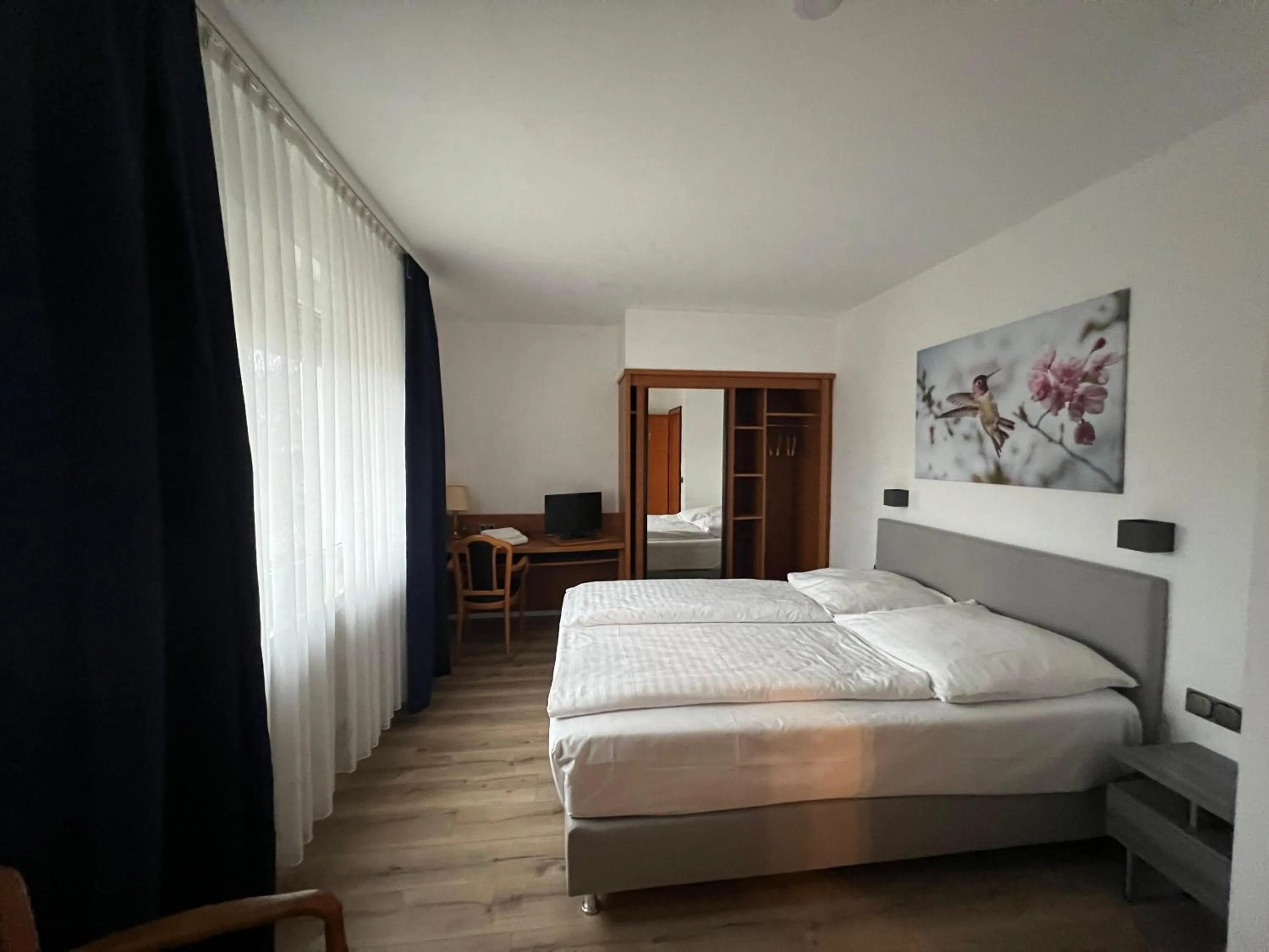 Bedroom, Bed in Hotel 9-enhof