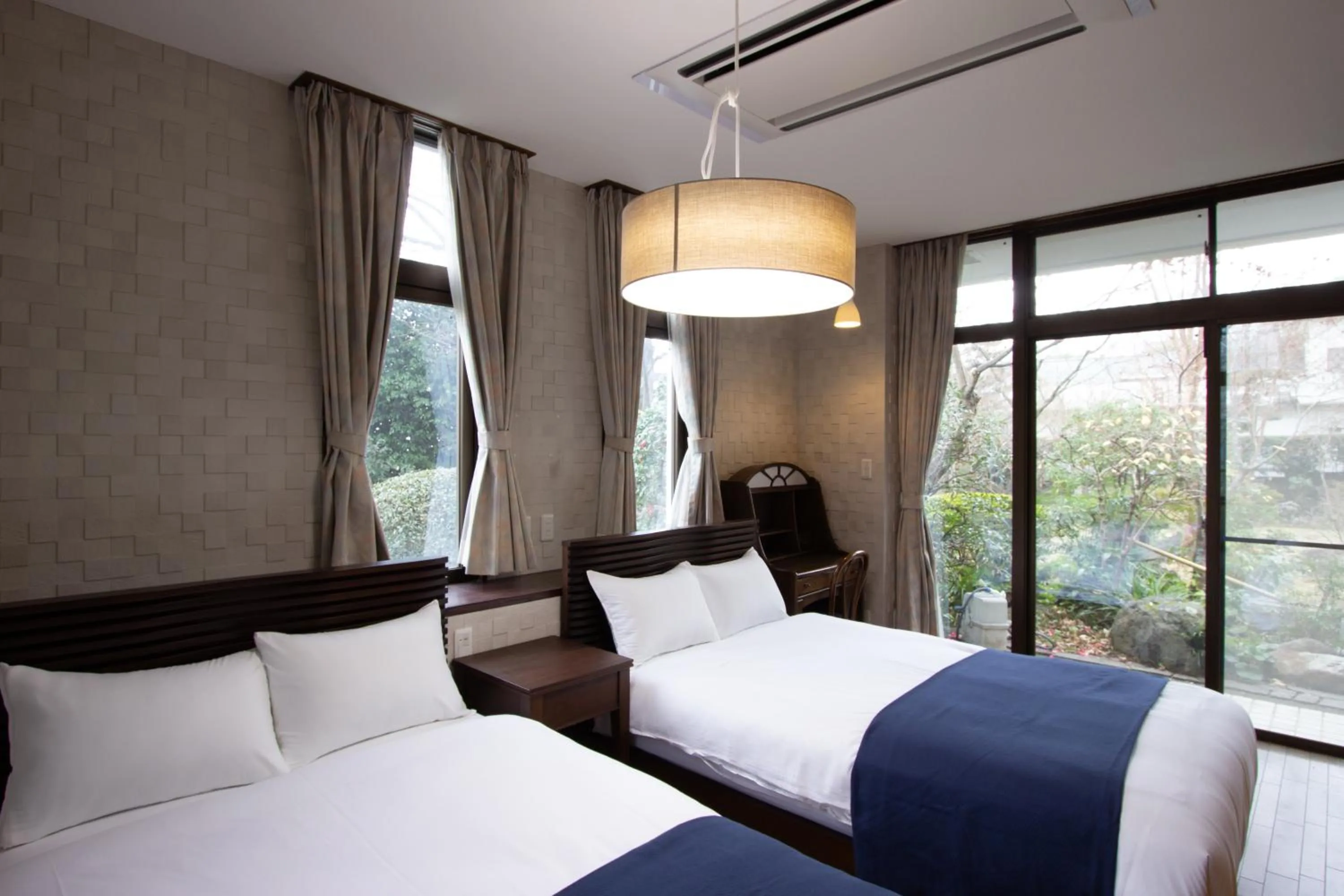 Bedroom, Bed in HOTEL DO-YA BEPPU Hanare