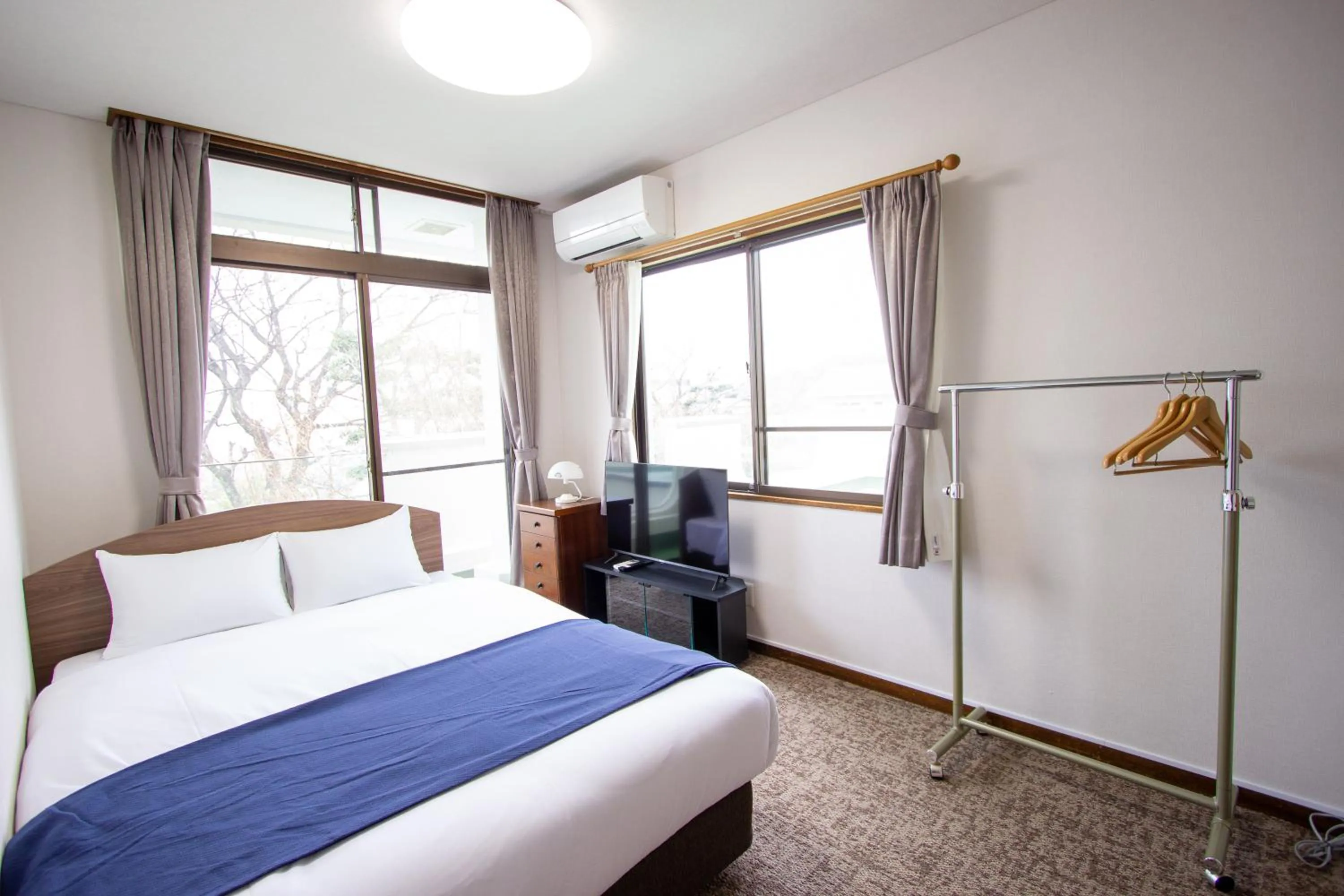 Bedroom, Bed in HOTEL DO-YA BEPPU Hanare