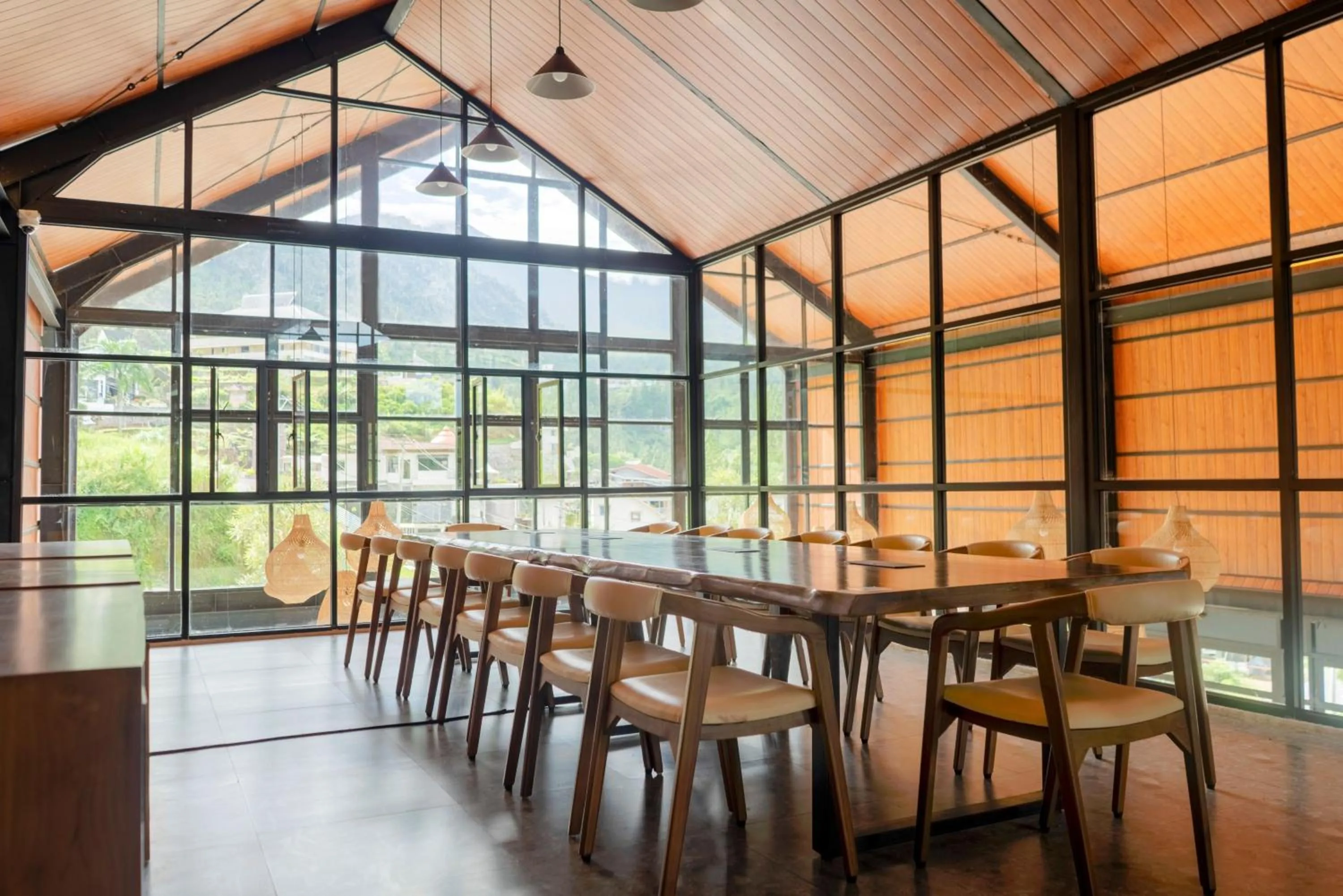 Restaurant/places to eat in Gulala Azana Hotel & Resort Guci Tegal