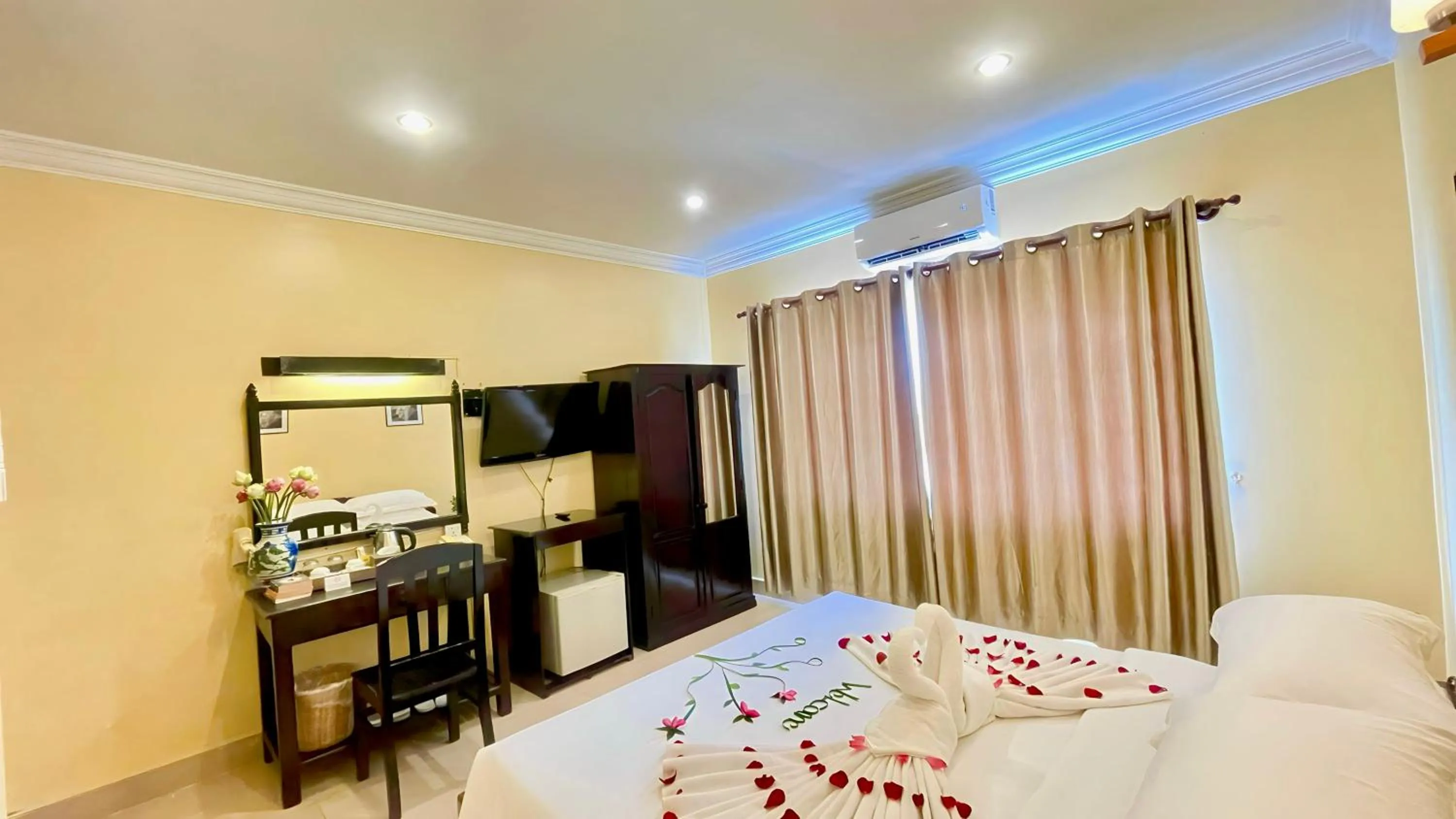 Bed in Harmony Indochine d'Angkor