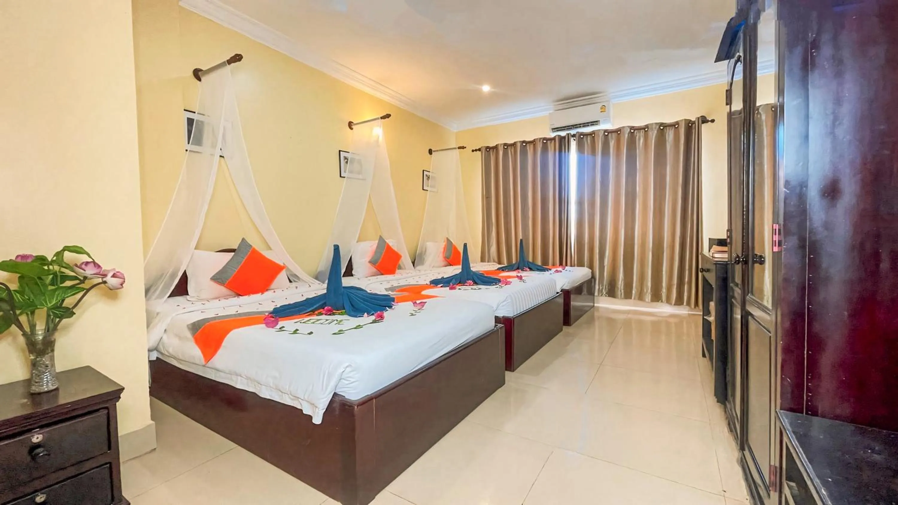 Bed in Harmony Indochine d'Angkor