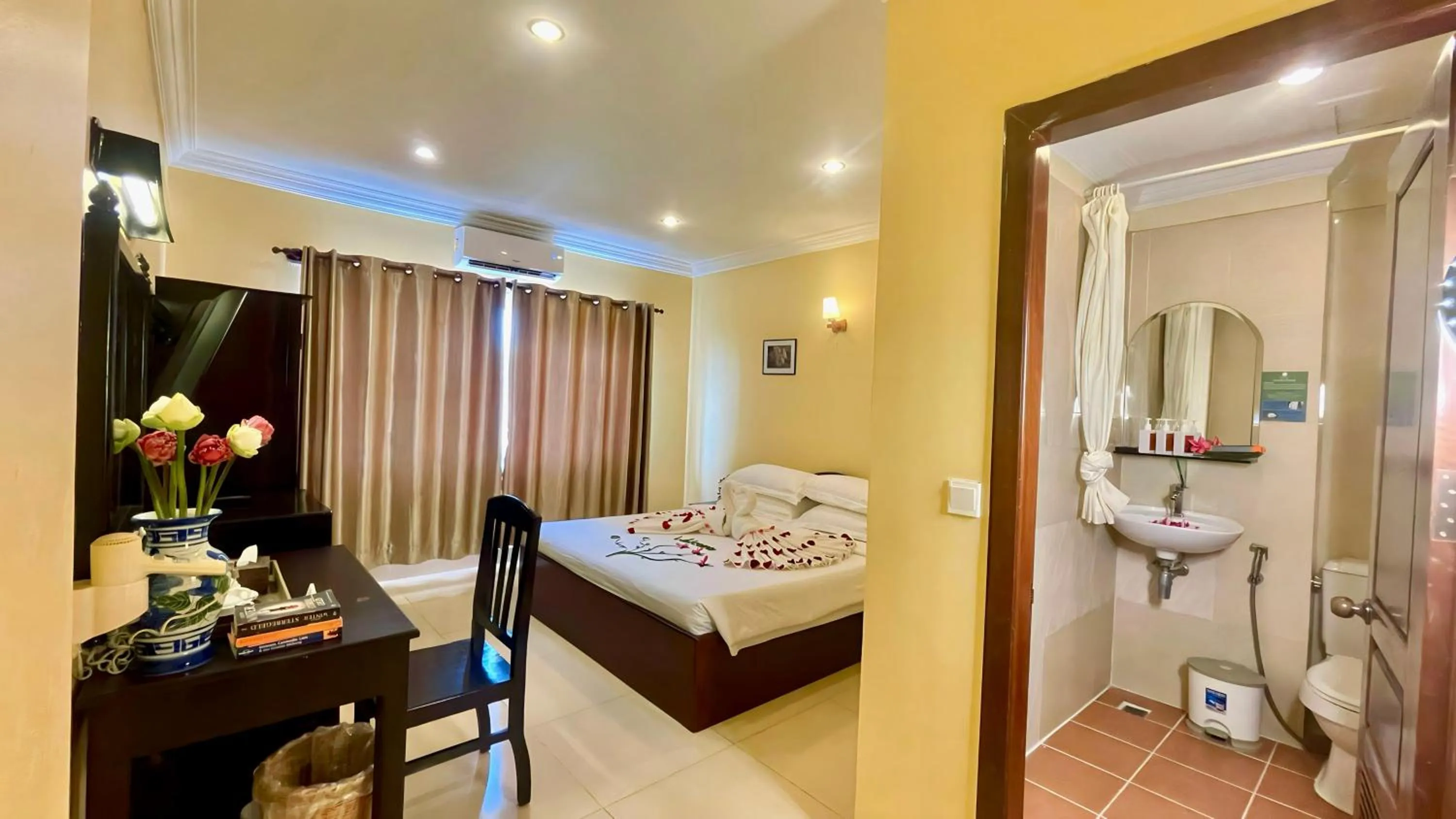 Bed in Harmony Indochine d'Angkor