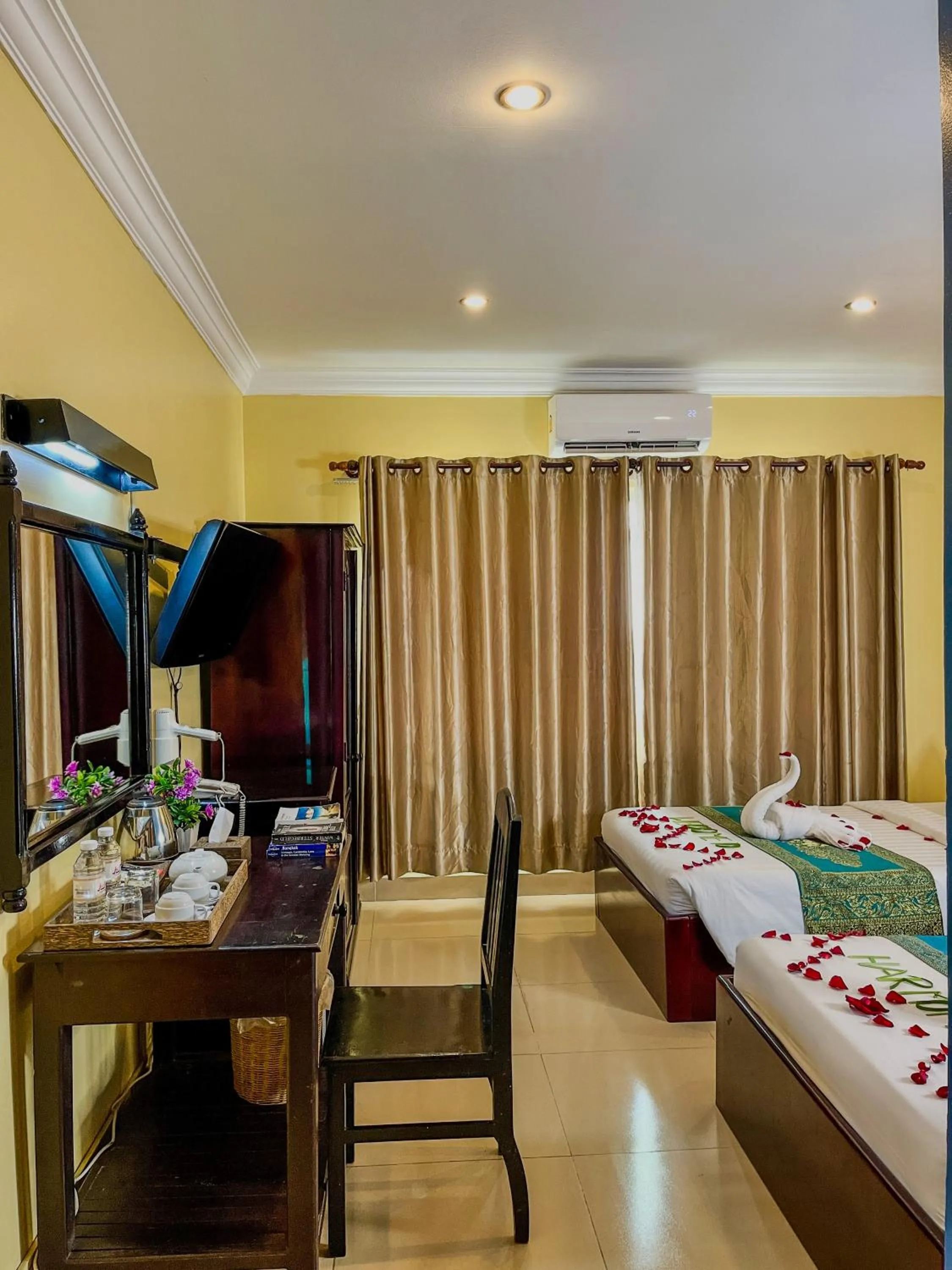 Bed in Harmony Indochine d'Angkor