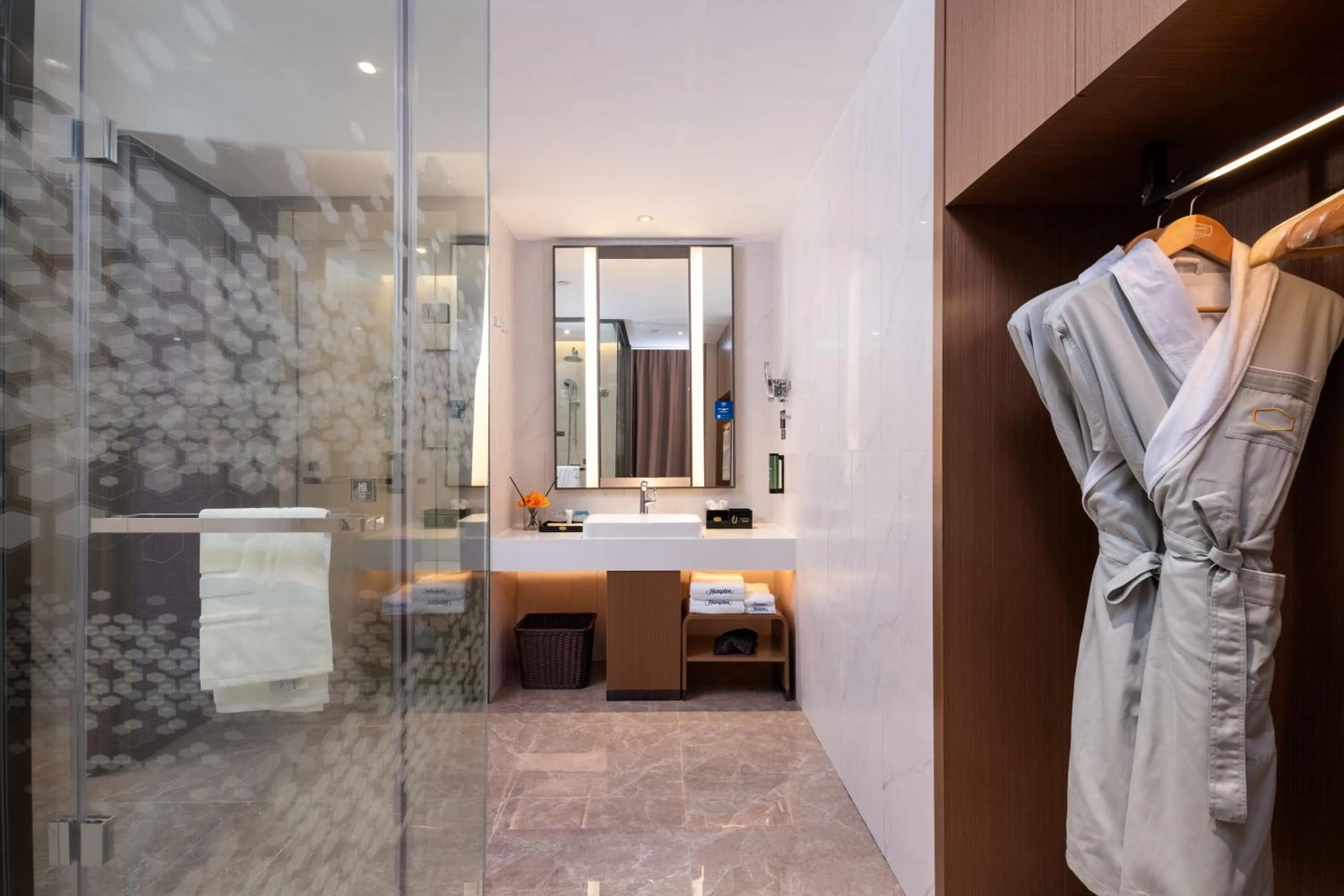 Shower in Hampton by Hilton Beijing West Railway Station Lize Business District