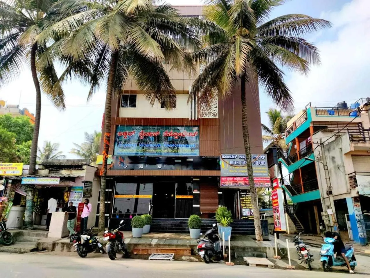 Facade/entrance in Collection O UTSAV GRAND