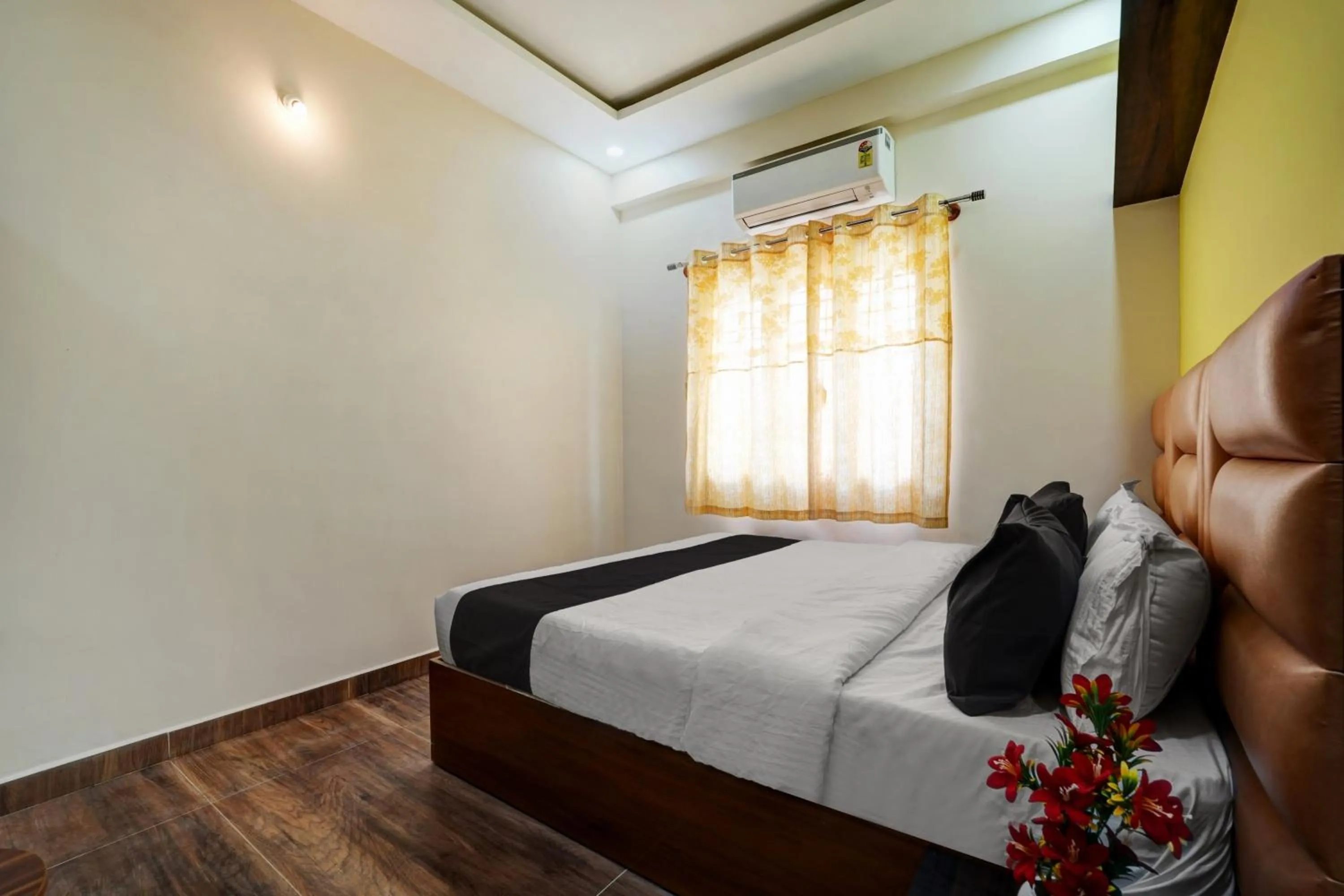 Bedroom, Bed in Collection O UTSAV GRAND