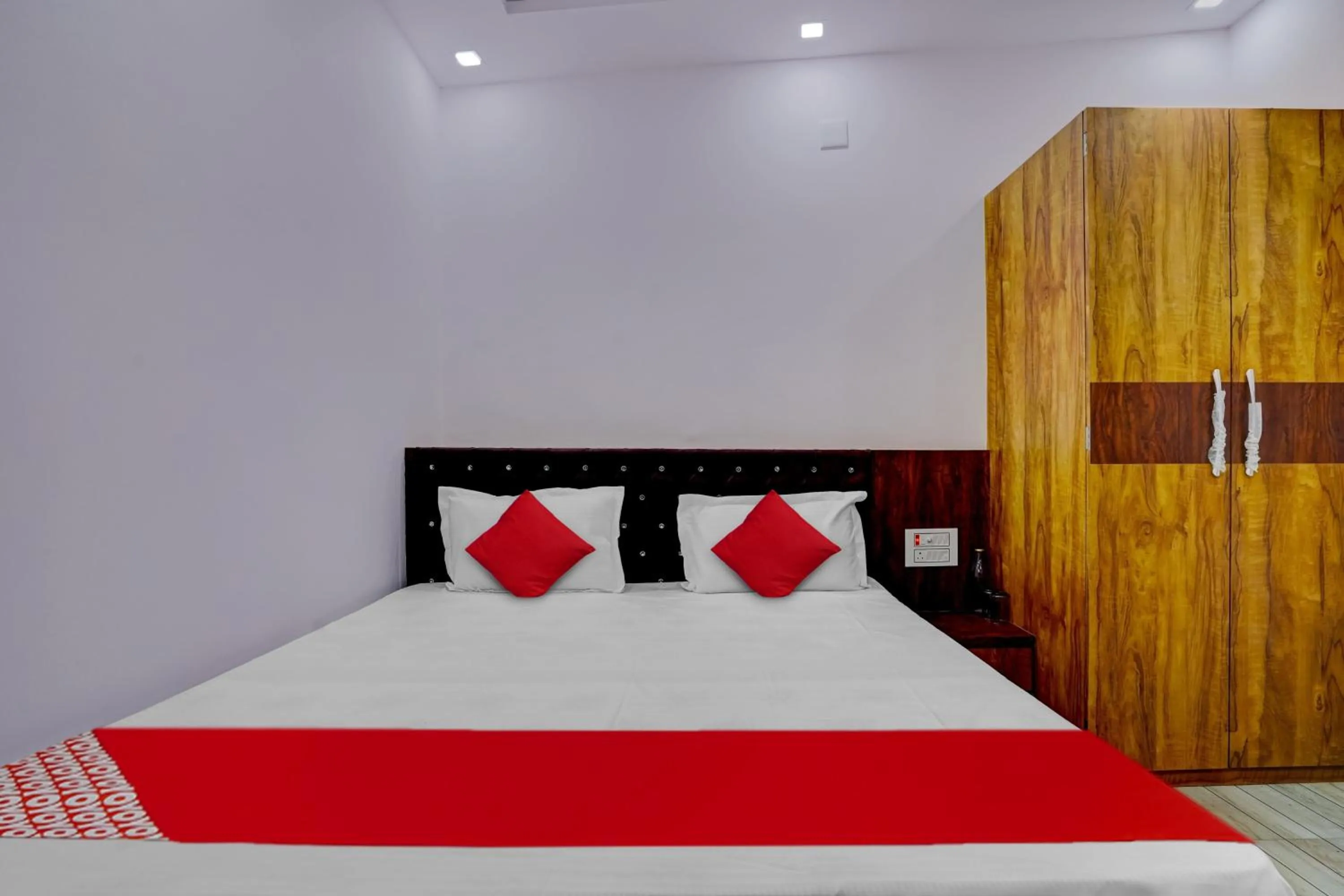 Bedroom, Bed in Super Collection O Oxygen