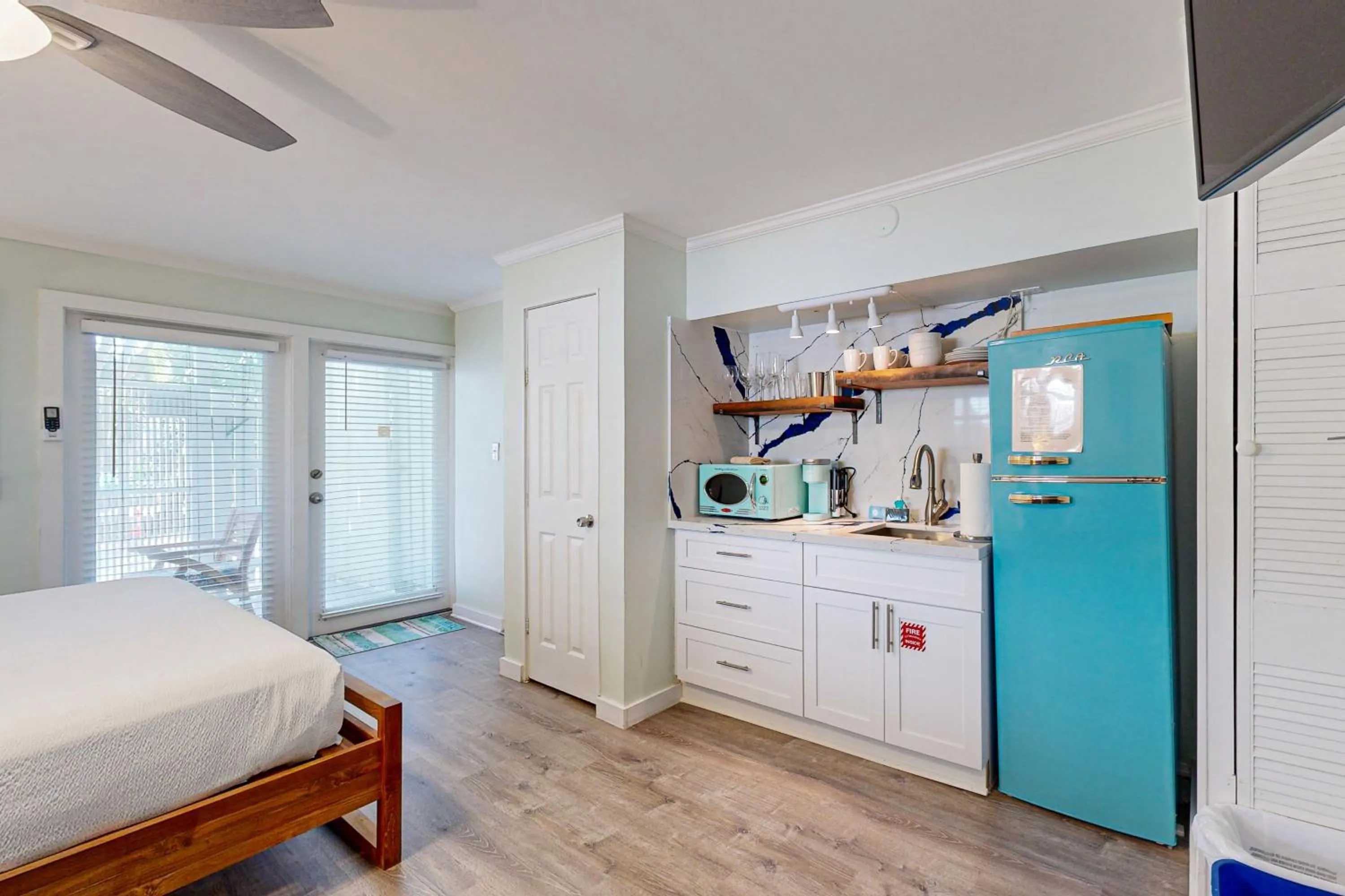 Bed in Papa's Hideaway