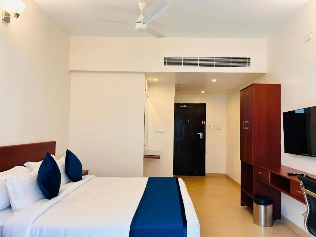 Bed in Le MIAMI RESORT