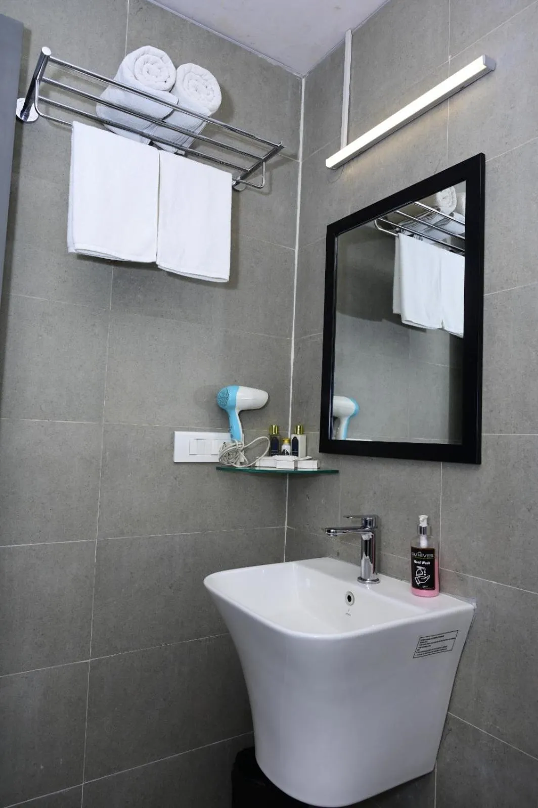 SM Hives Business Hotel