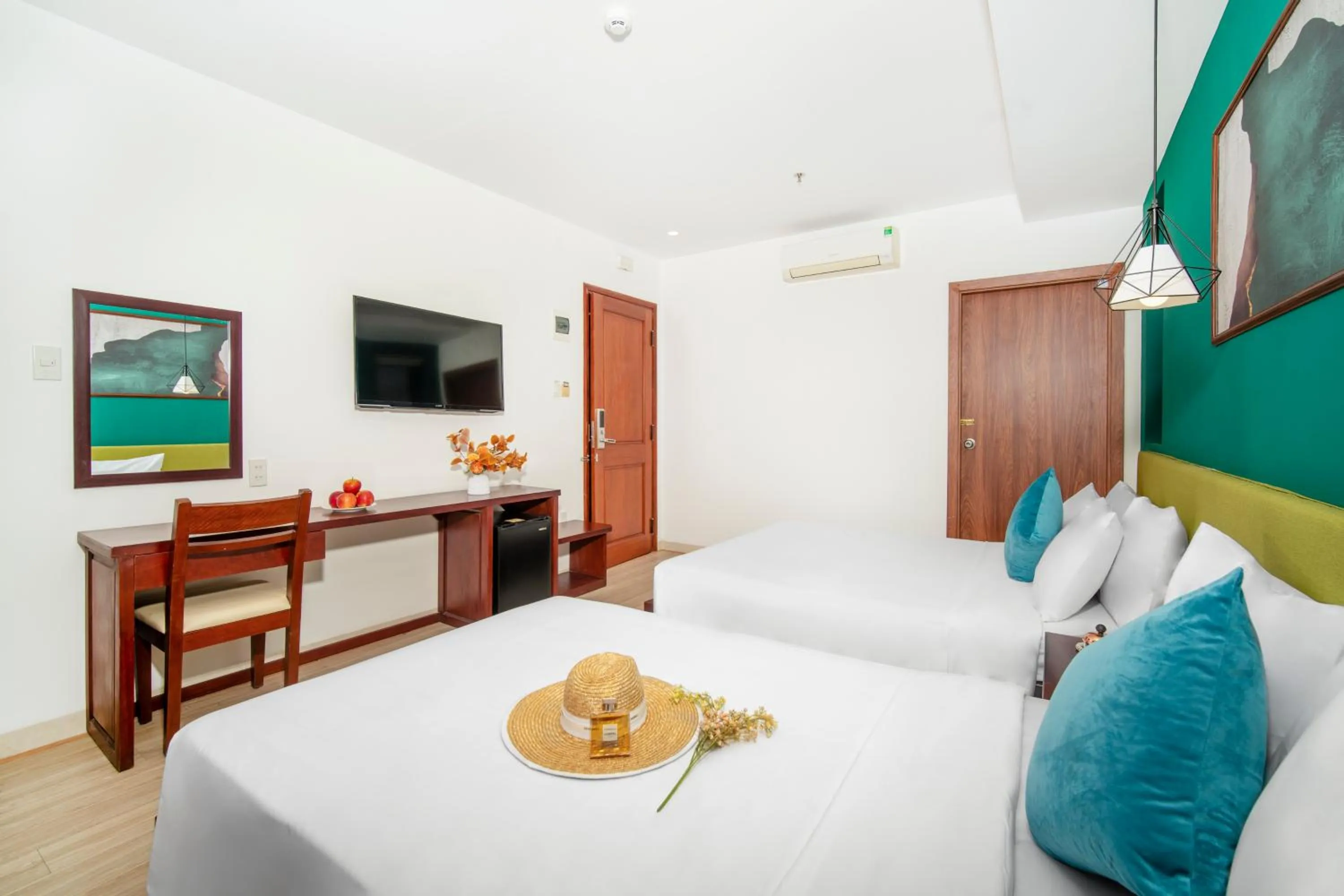 Bed in May Beach Hotel