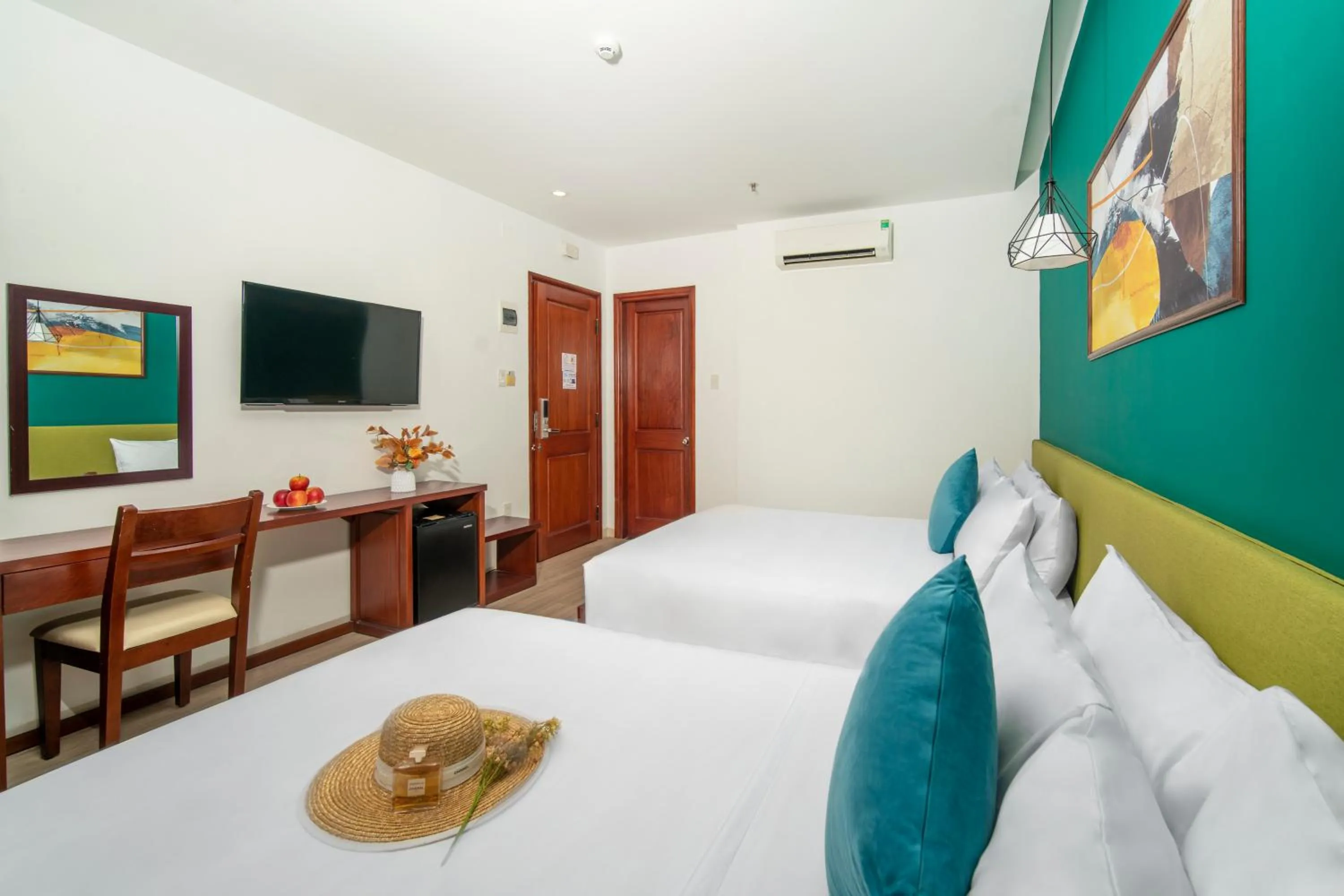 Bed in May Beach Hotel