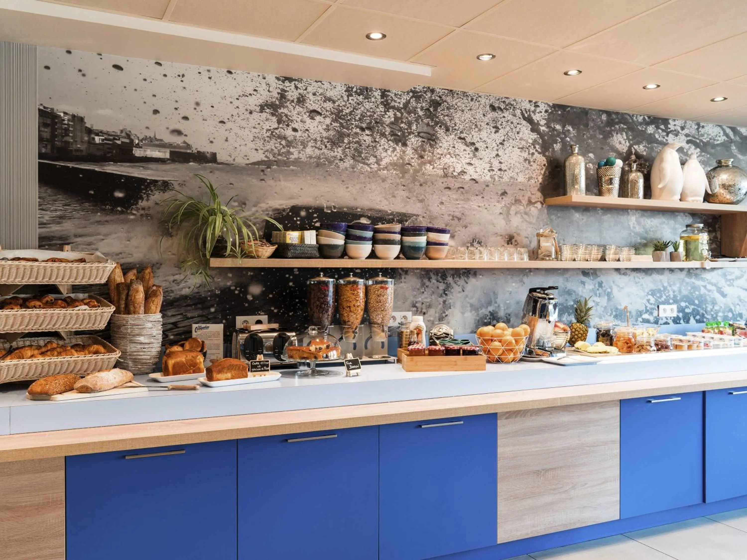 Breakfast in ibis Styles Saint Malo Port