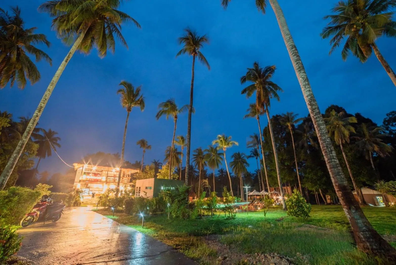 COCO Canopy Boutique Resort