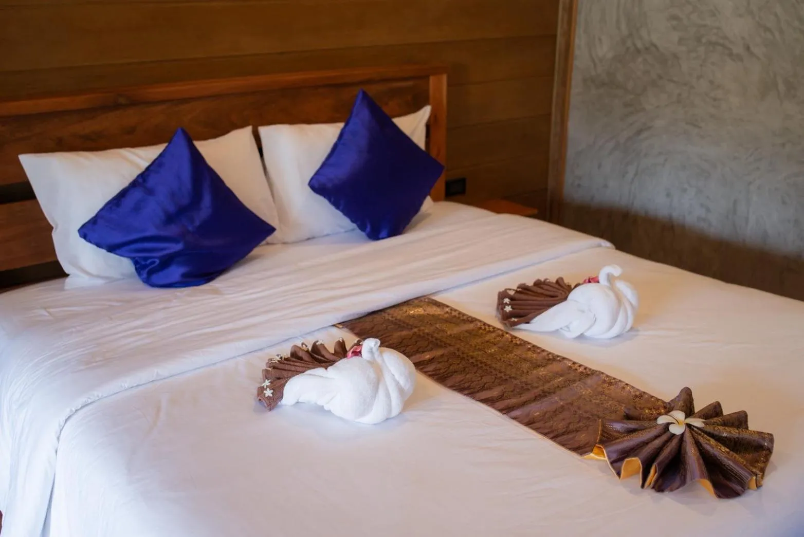 Bed in COCO Canopy Boutique Resort