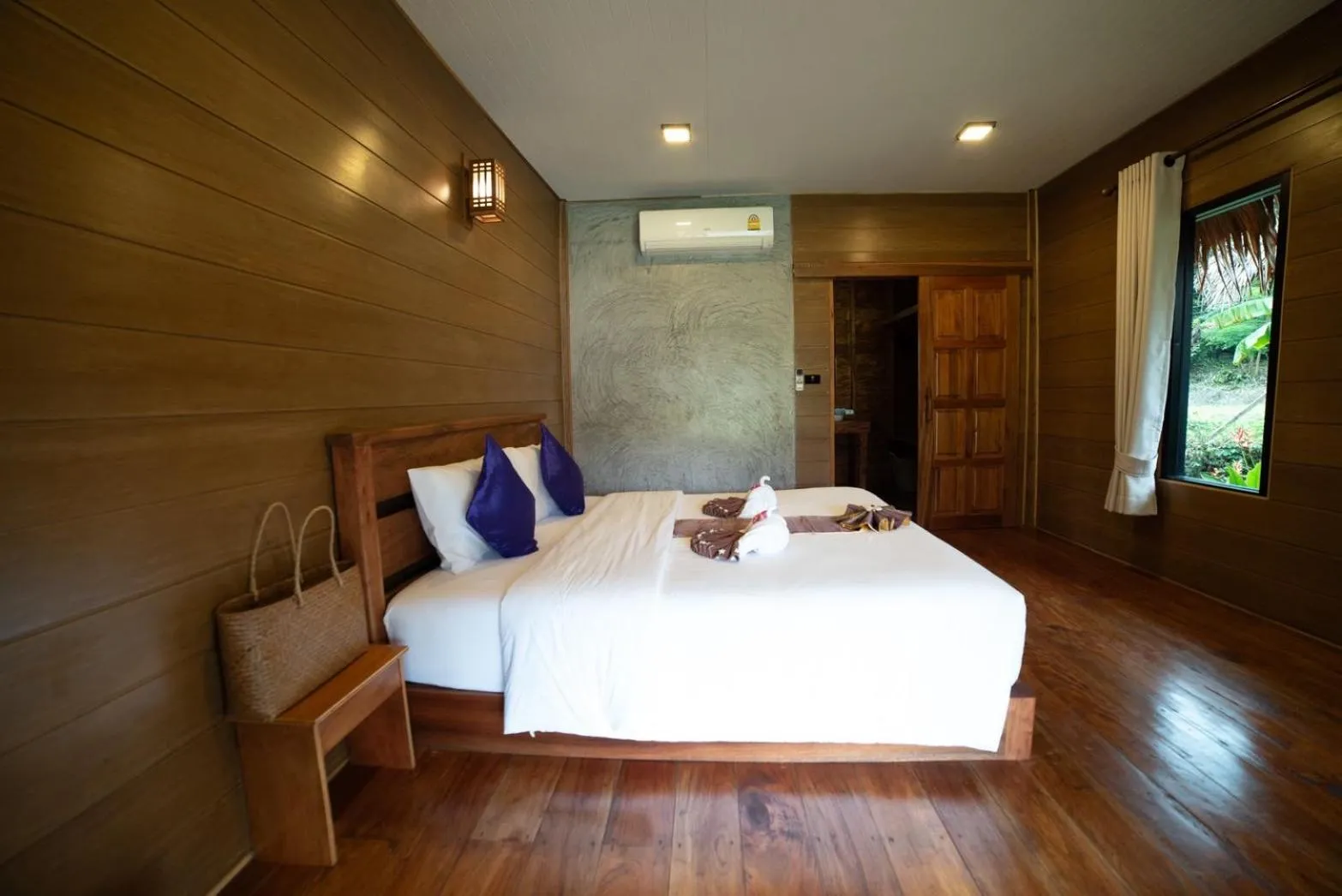 Bed in COCO Canopy Boutique Resort