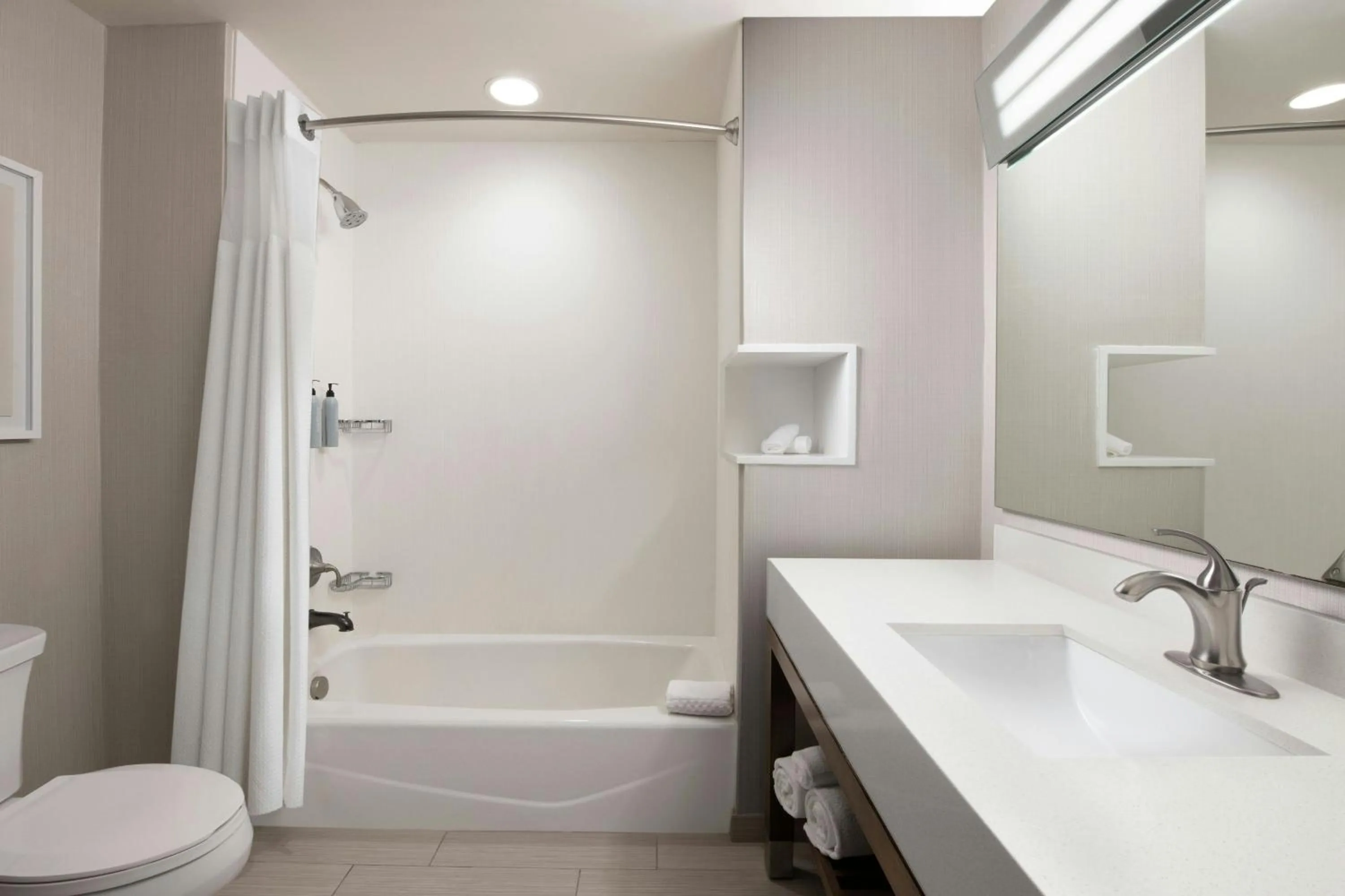 Bathroom in Courtyard by Marriott Lubbock Downtown/University Area