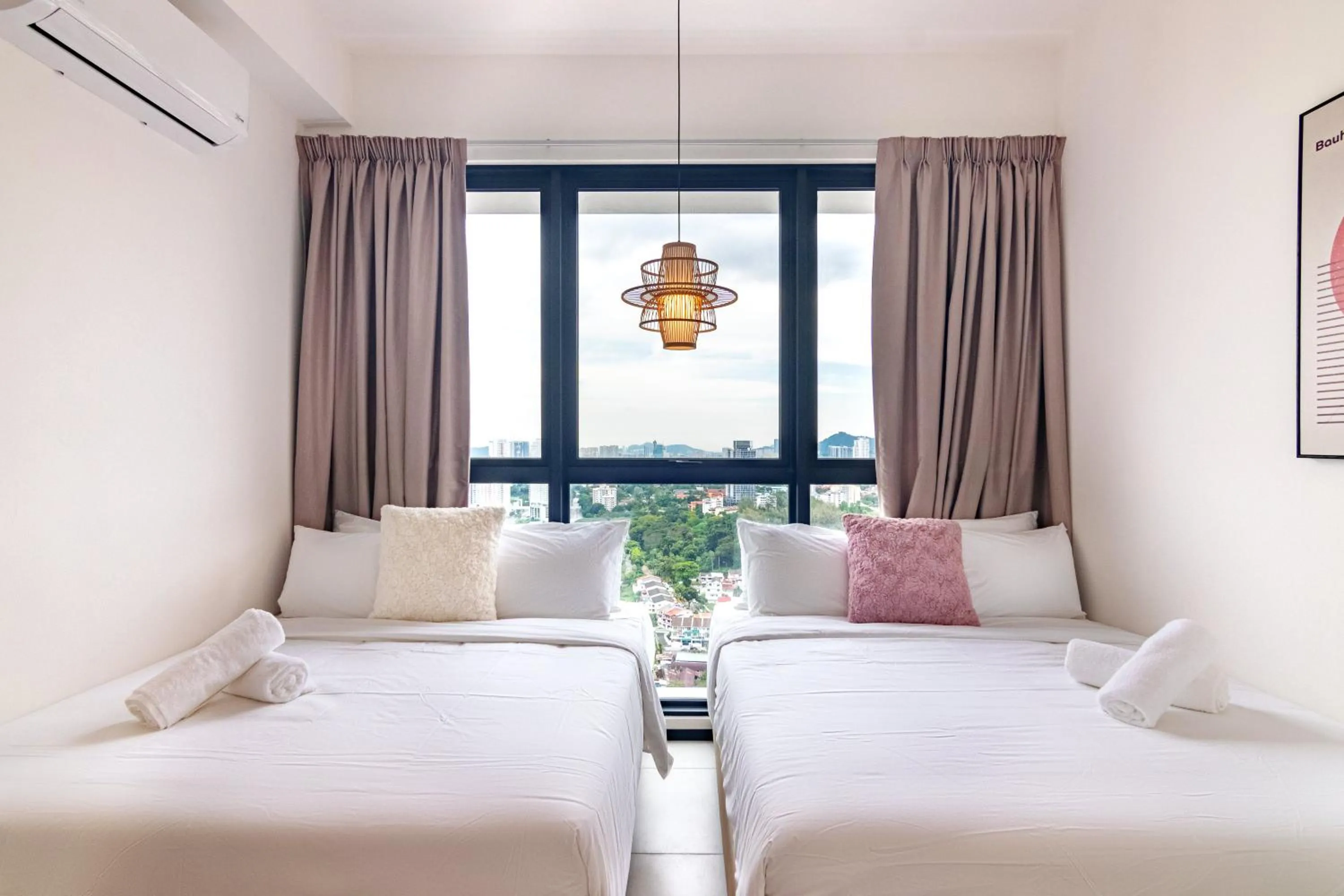 Bedroom, Bed in Urban Suites, Signature Collection by Stellar ALV