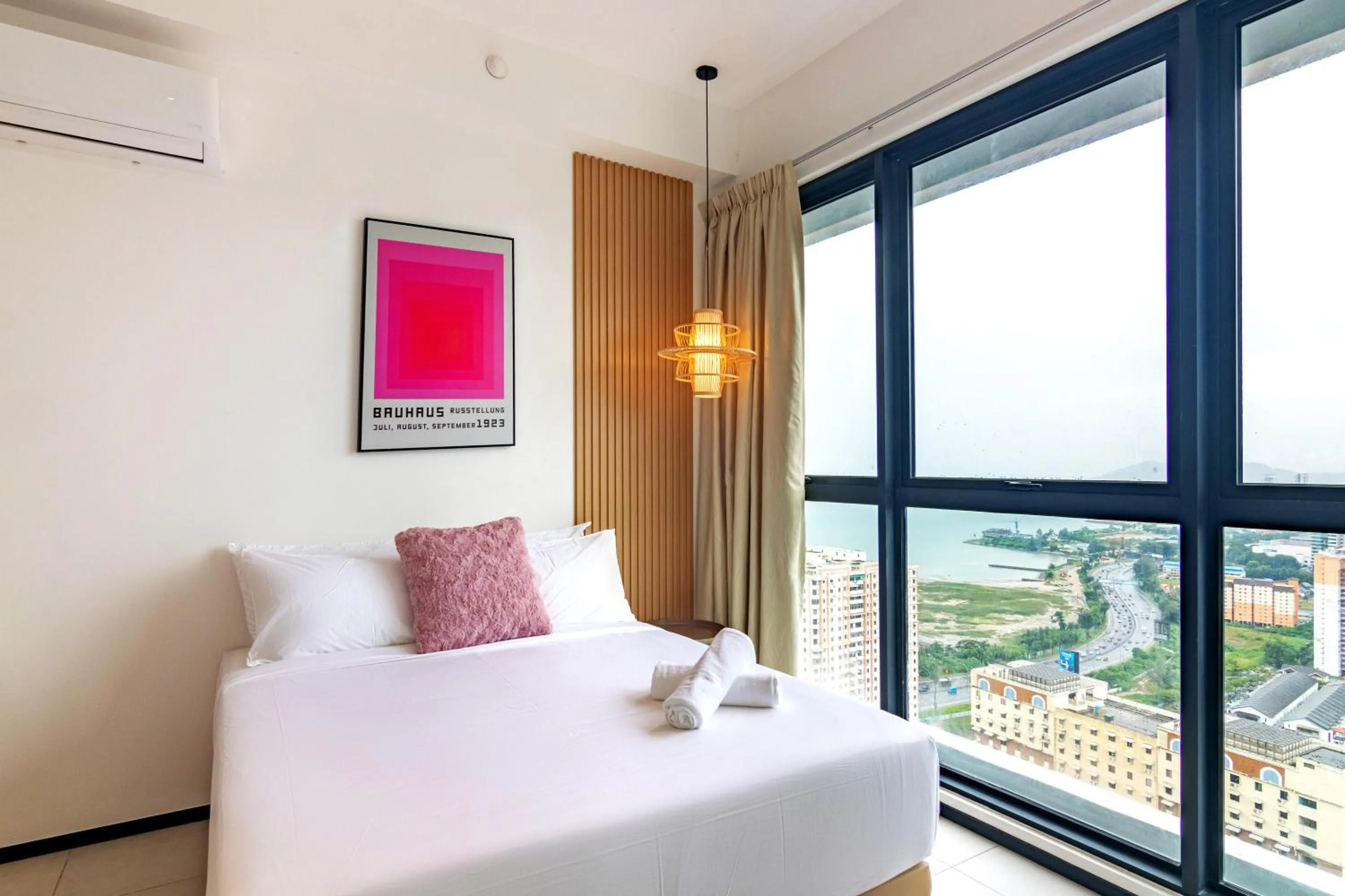 Bedroom, Bed in Urban Suites, Signature Collection by Stellar ALV