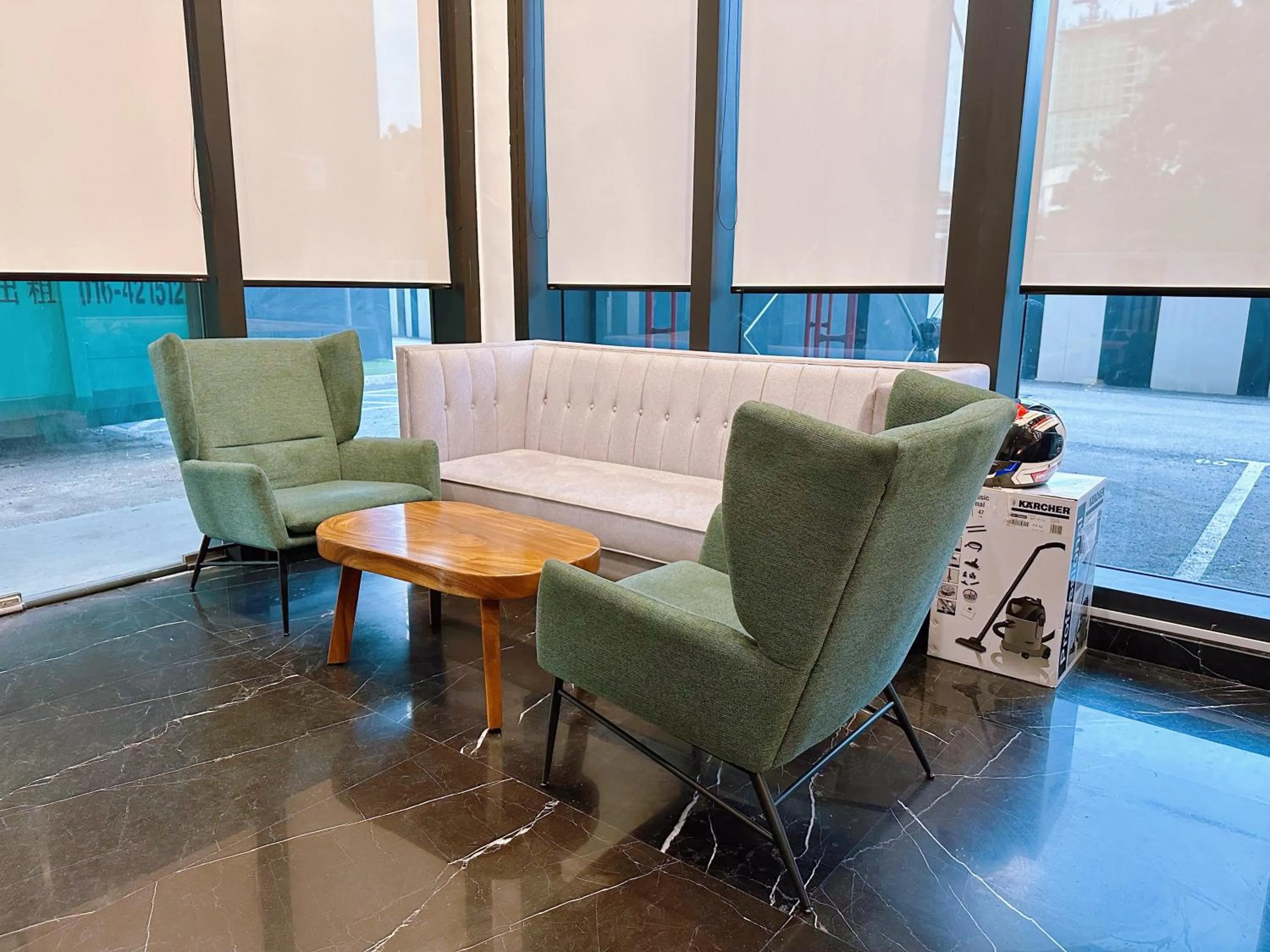 Seating area in Urban Suites, Signature Collection by Stellar ALV