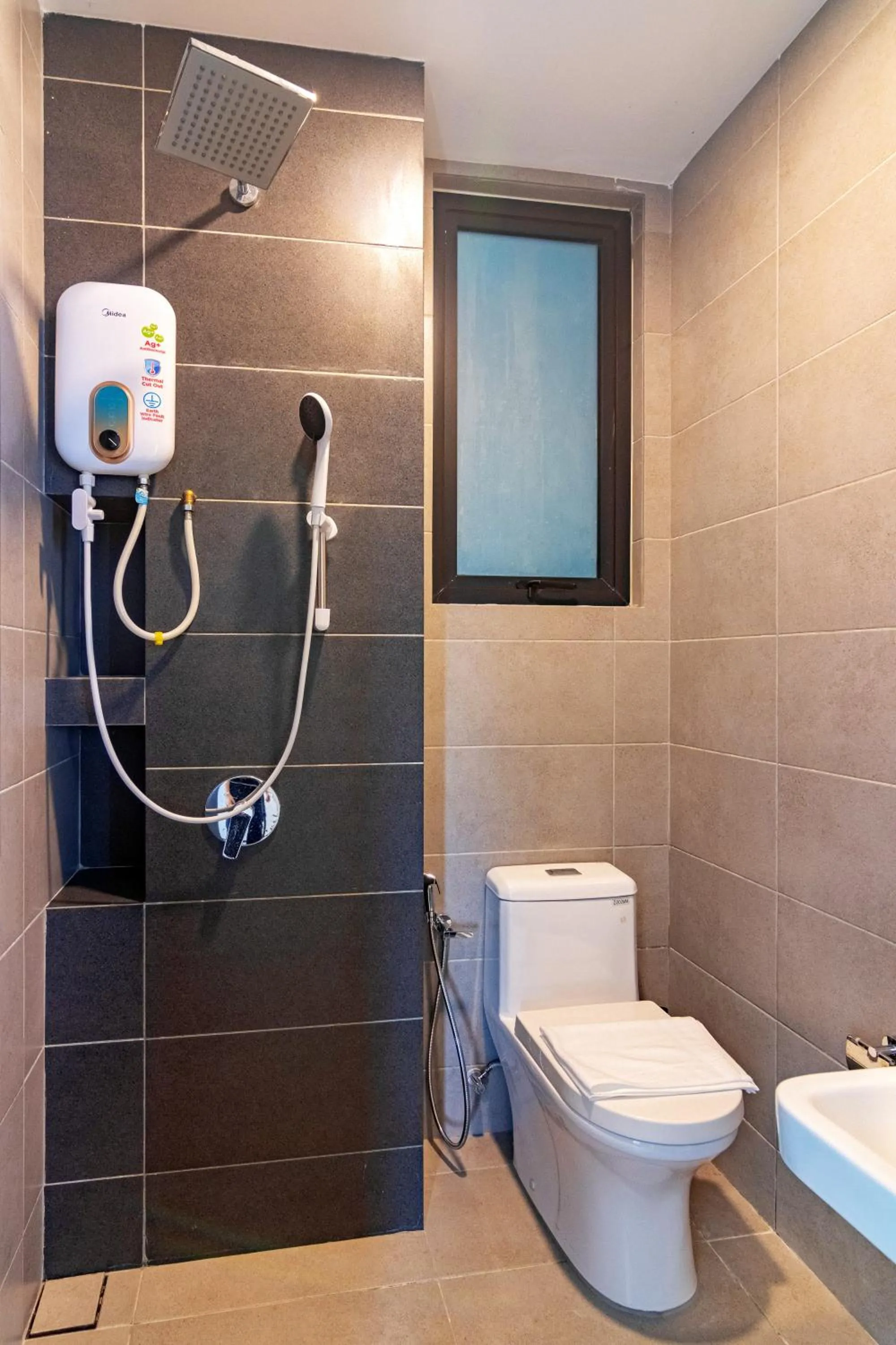 Bathroom in Urban Suites, Signature Collection by Stellar ALV