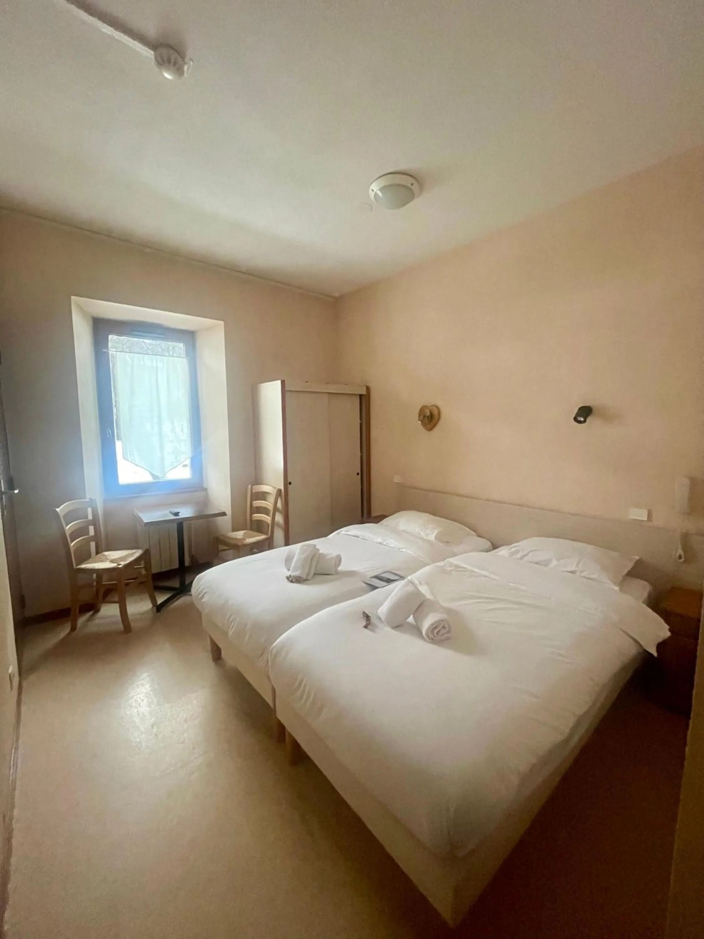 Bed in Hôtel Le MontBlanc