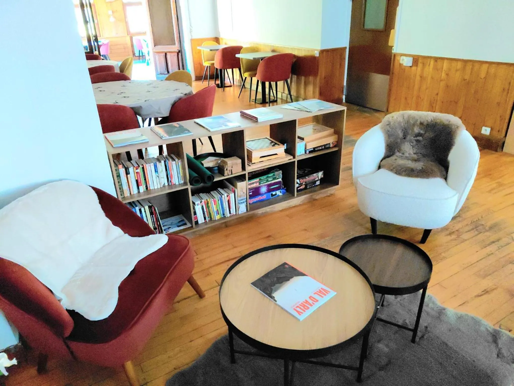 Seating area in Hôtel Le MontBlanc