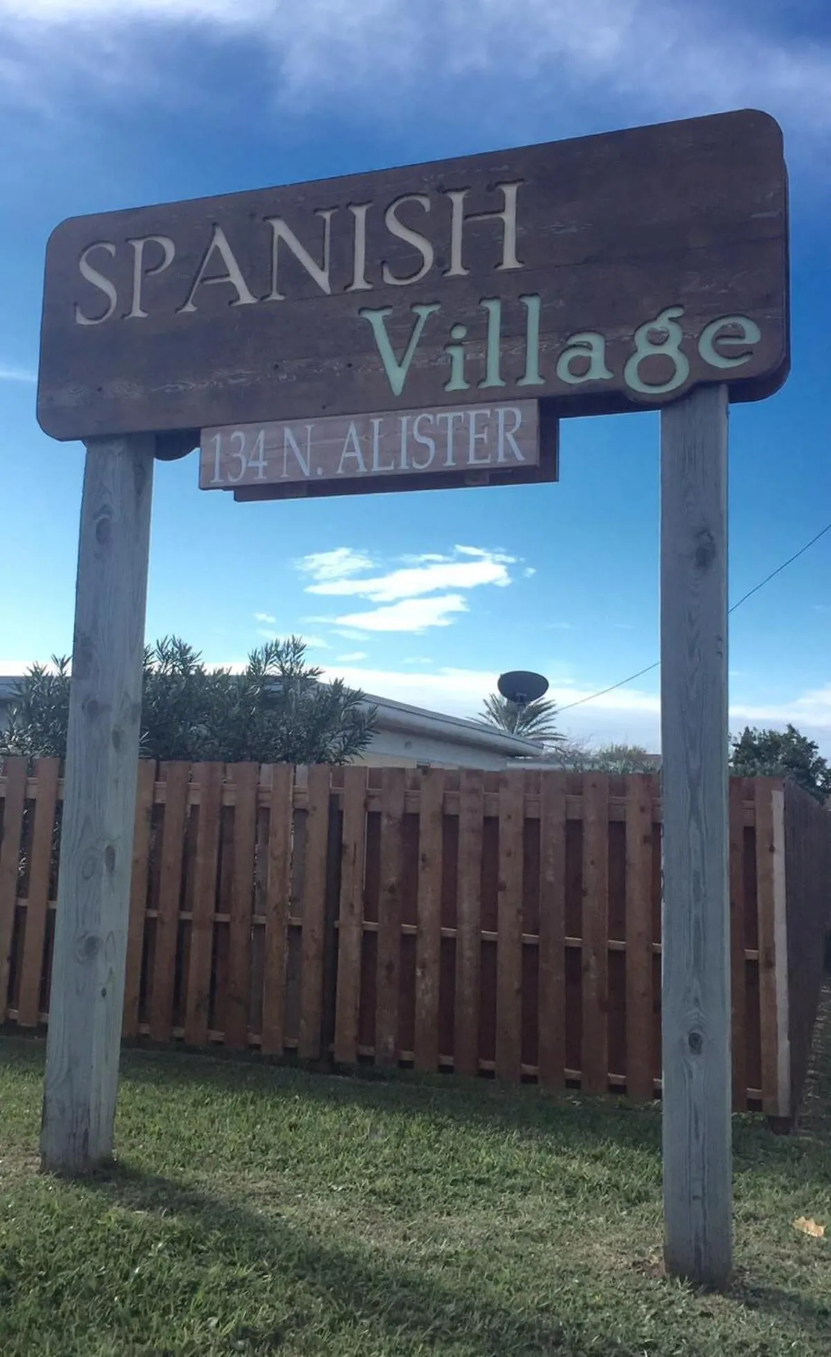 Lorna Beach Cottage at Spanish Village