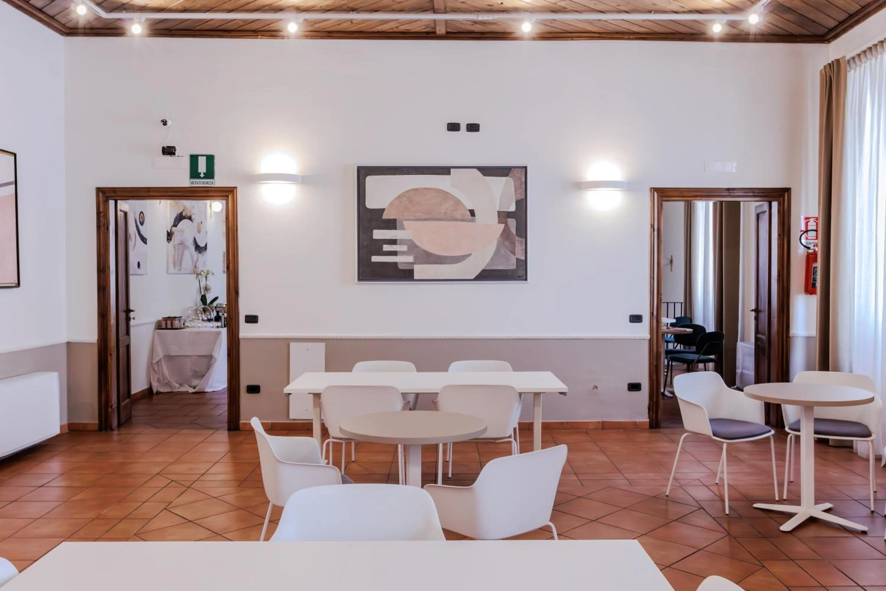 Business facilities in Palazzo della Città