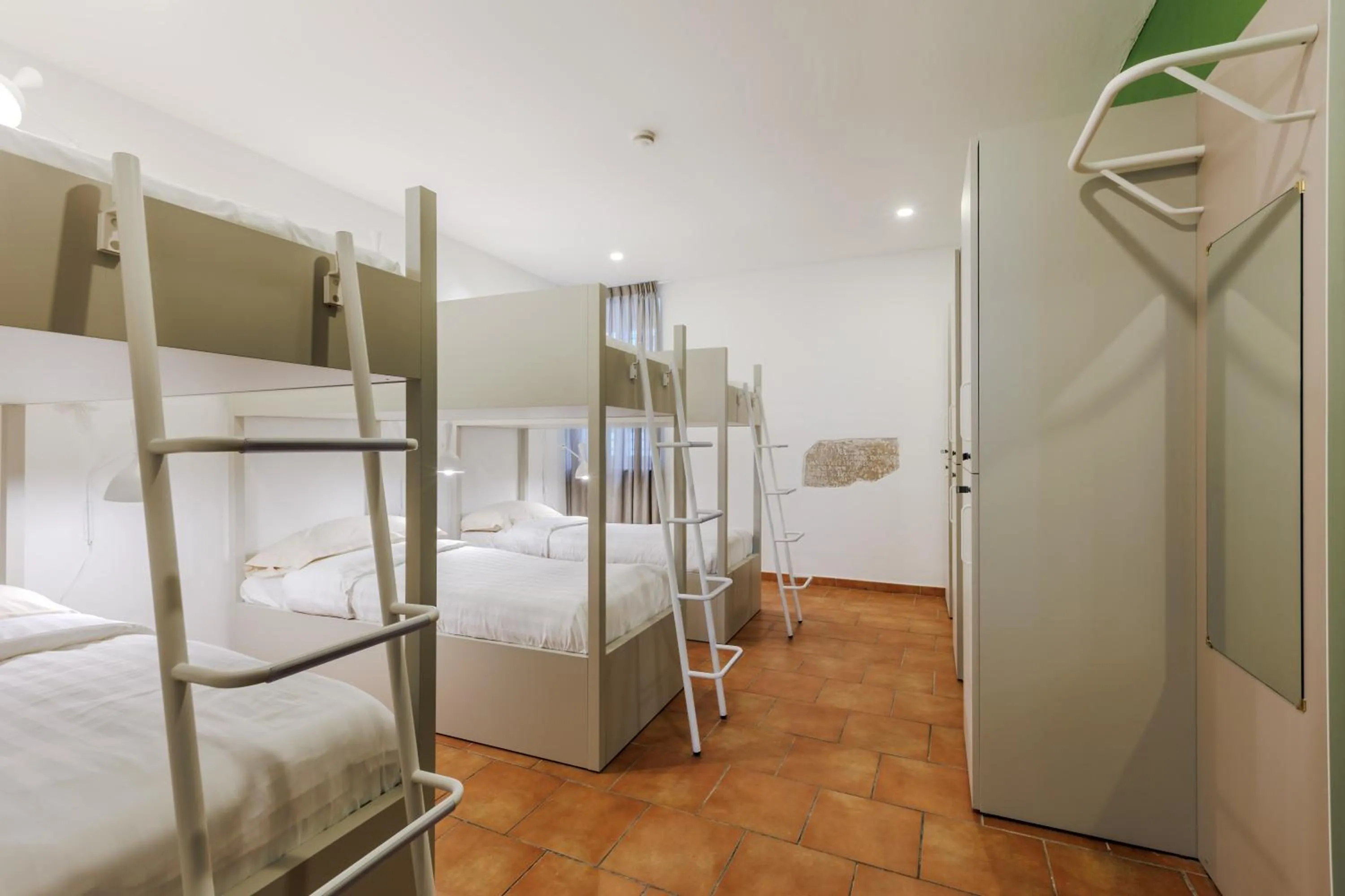 bunk bed, Bed in Palazzo della Città