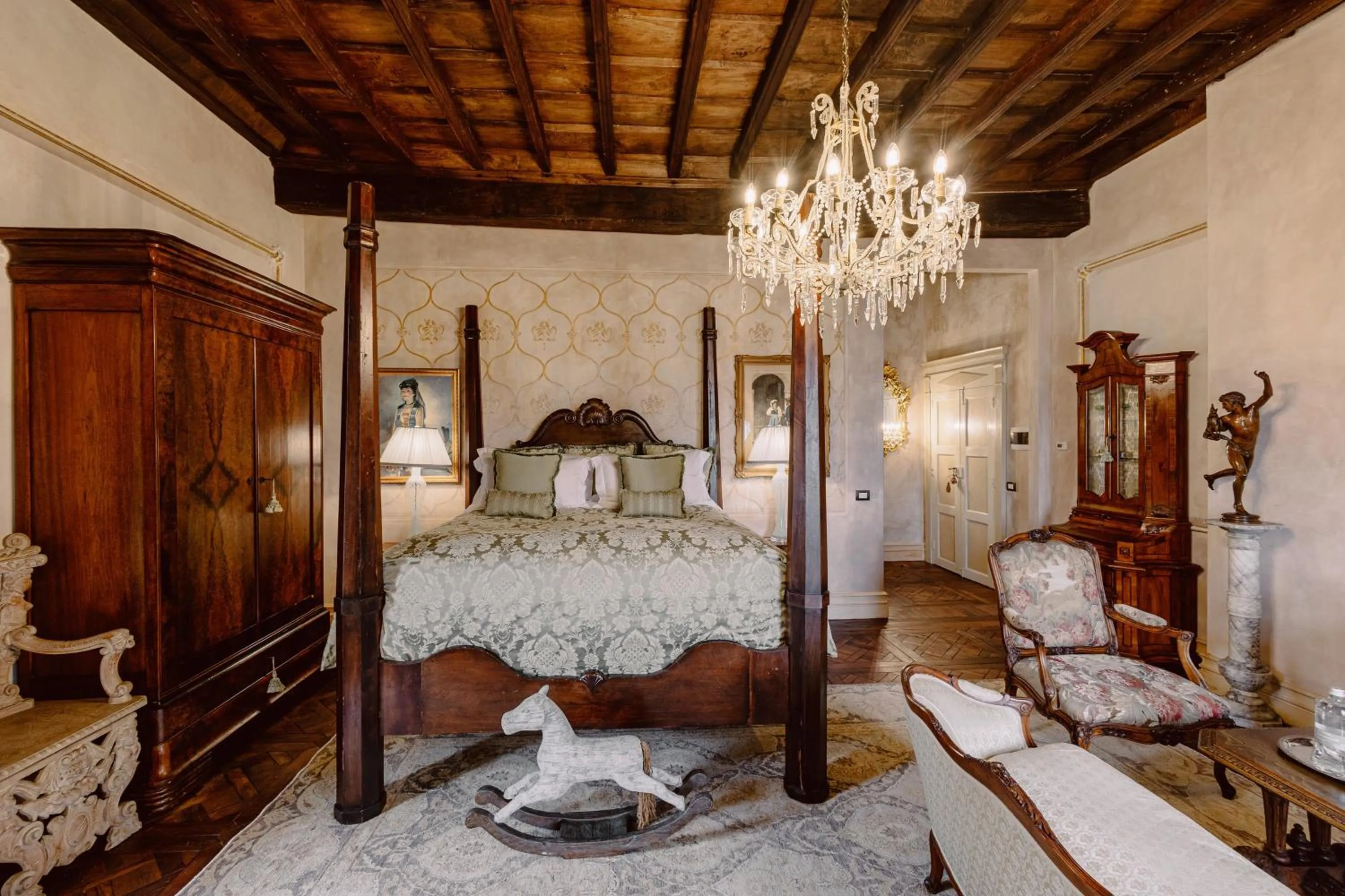 Photo of the whole room, Bed in Castello di Casalborgone, Luxury Italian Castle Hotel