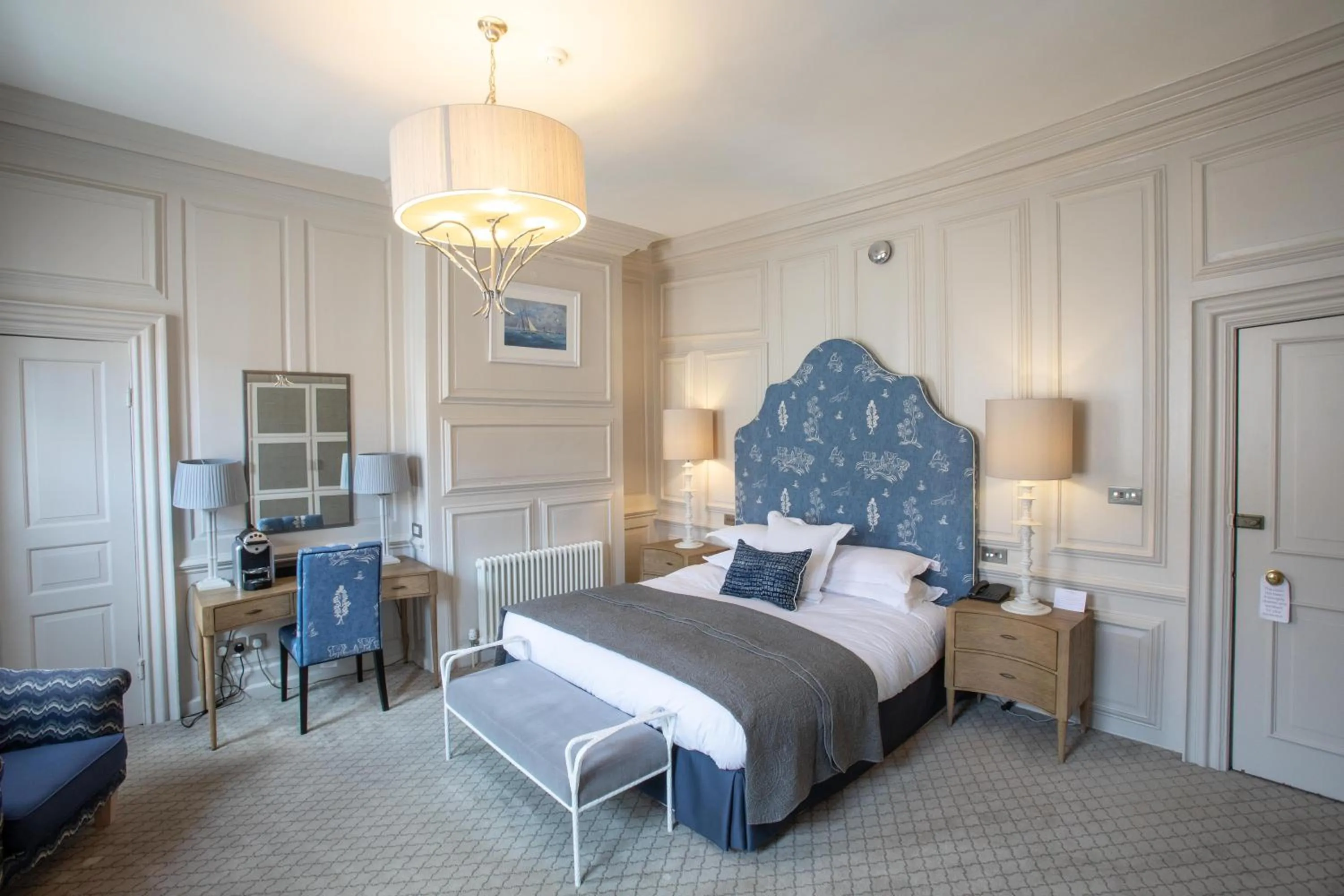 Bed in The George Hotel and Beach Club