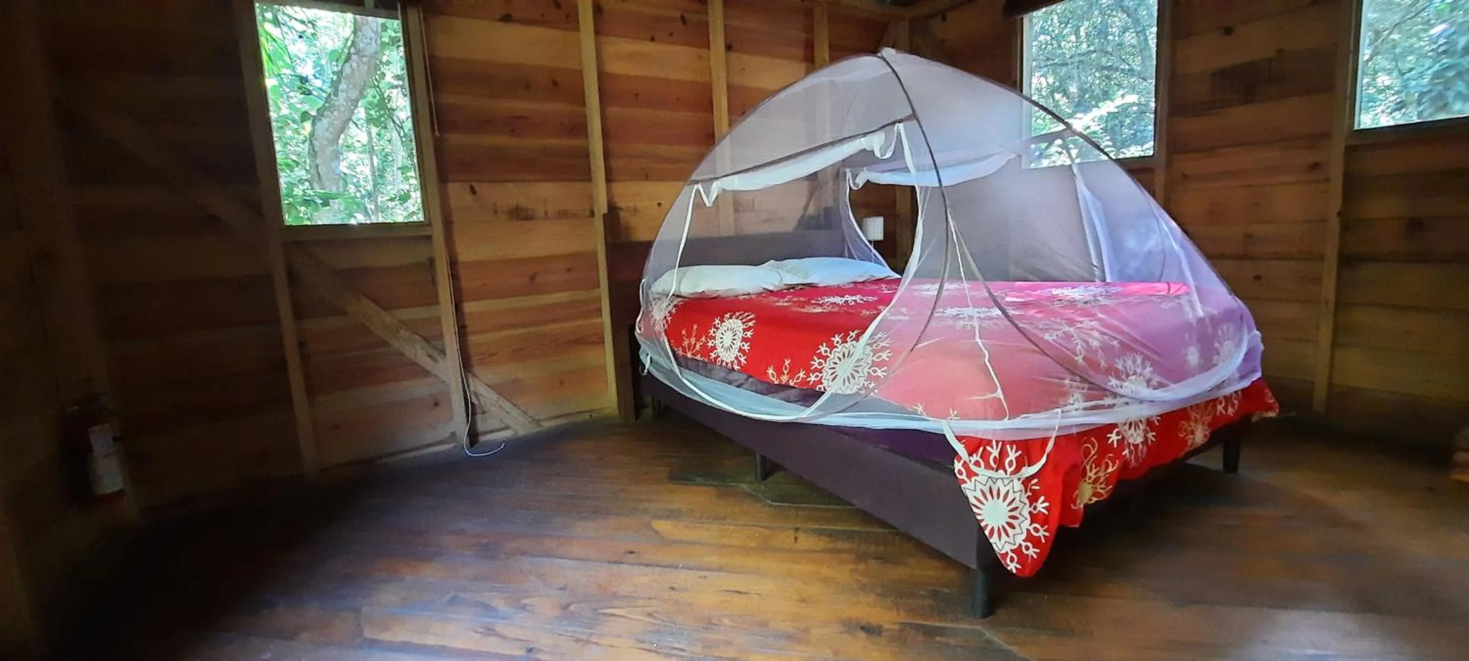 Bed in Mombacho Lodge