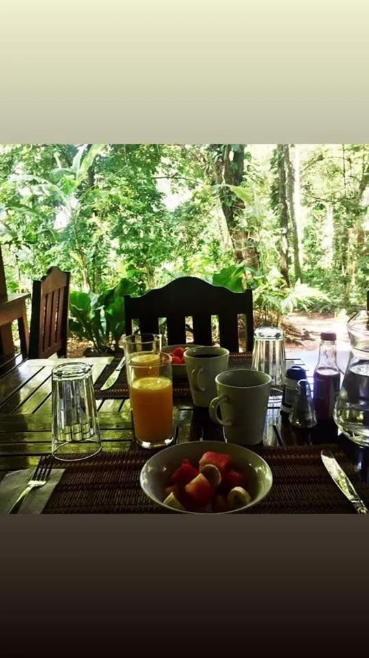 Breakfast in Mombacho Lodge
