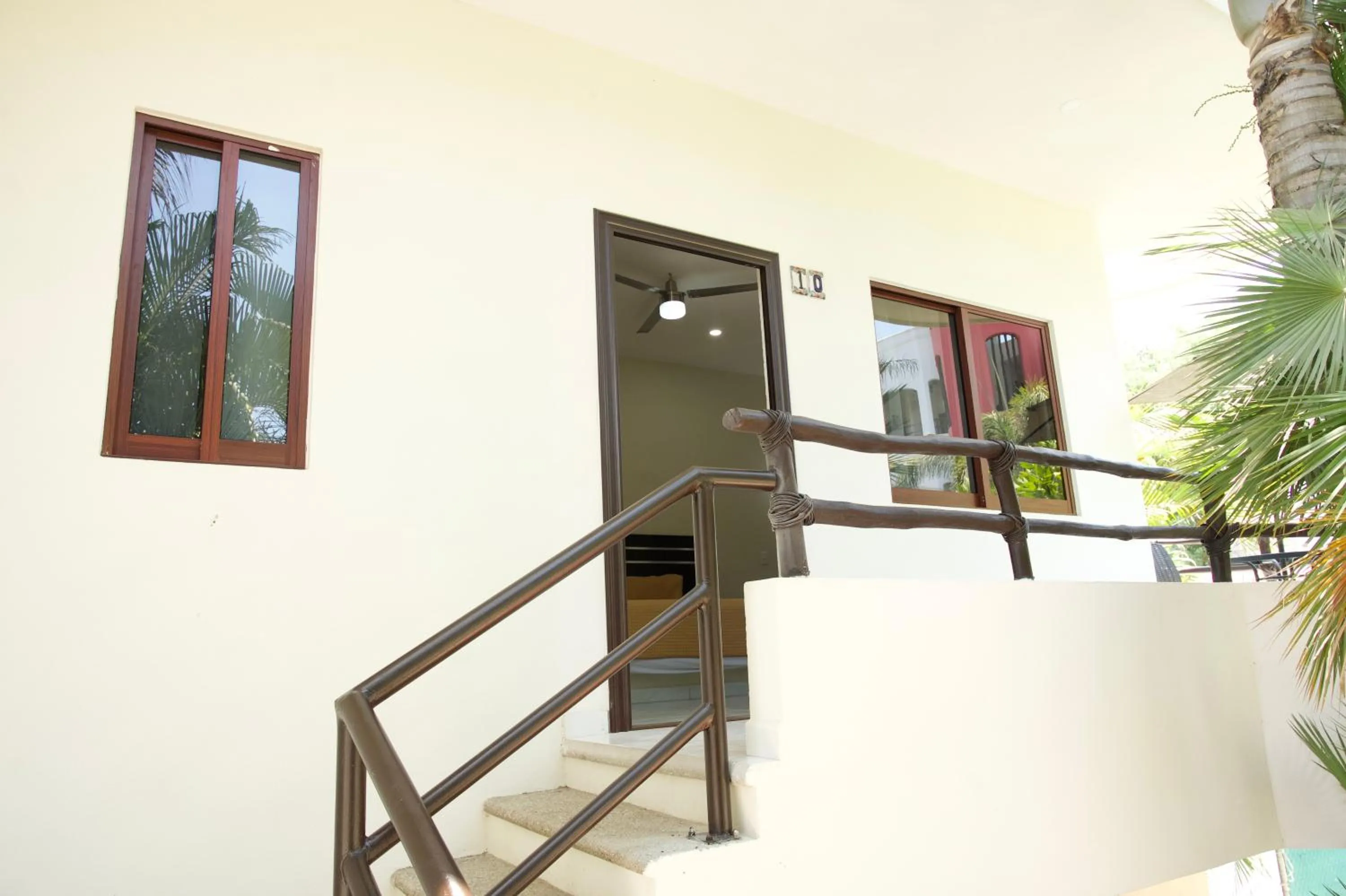 Property building in Hotel y Suites Los Encantos