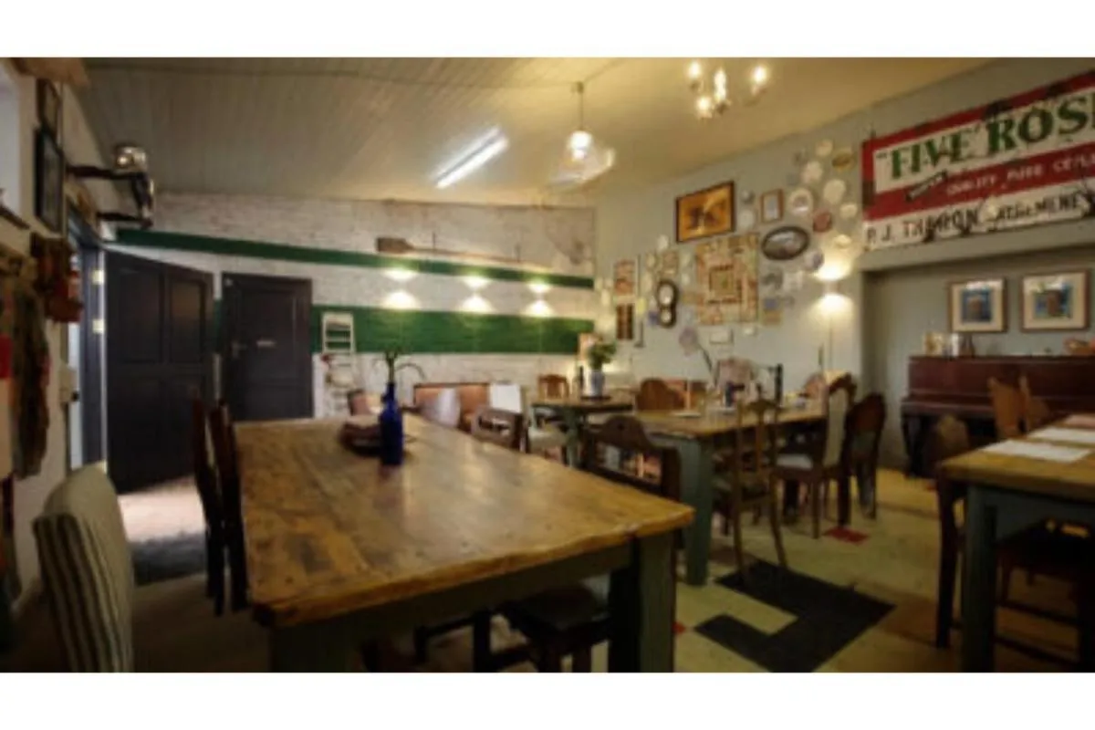 Restaurant/places to eat in Suzies Huis Restaurant Bed and Breakfast