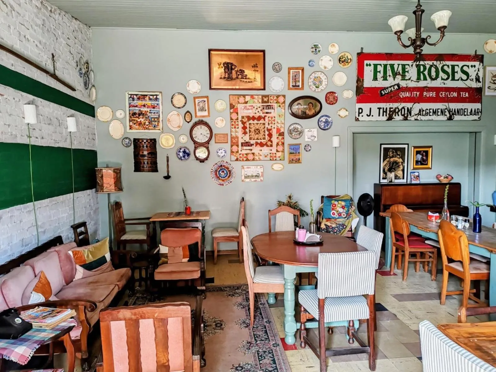 Restaurant/places to eat in Suzies Huis Restaurant Bed and Breakfast