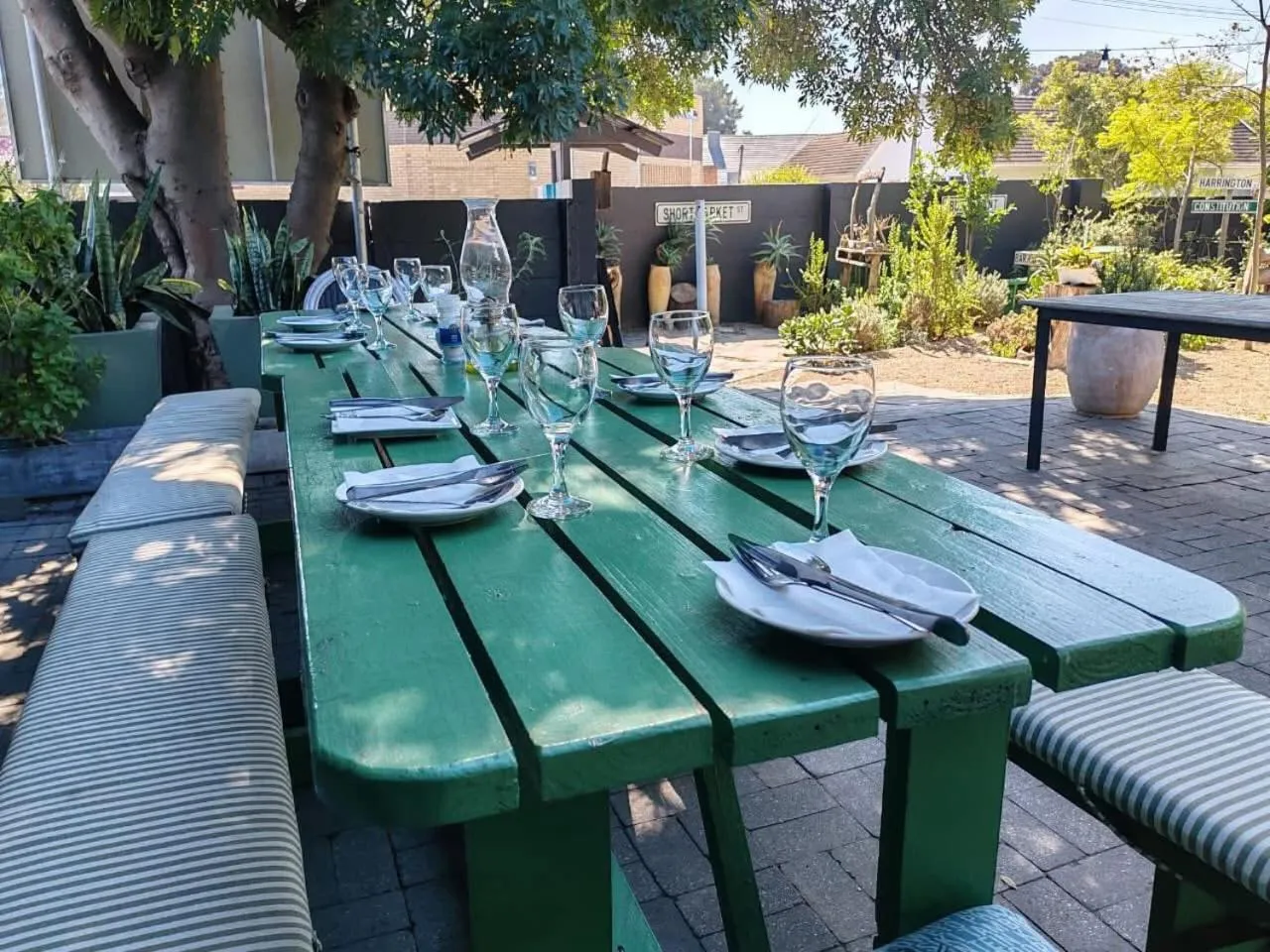 Suzies Huis Restaurant Bed and Breakfast