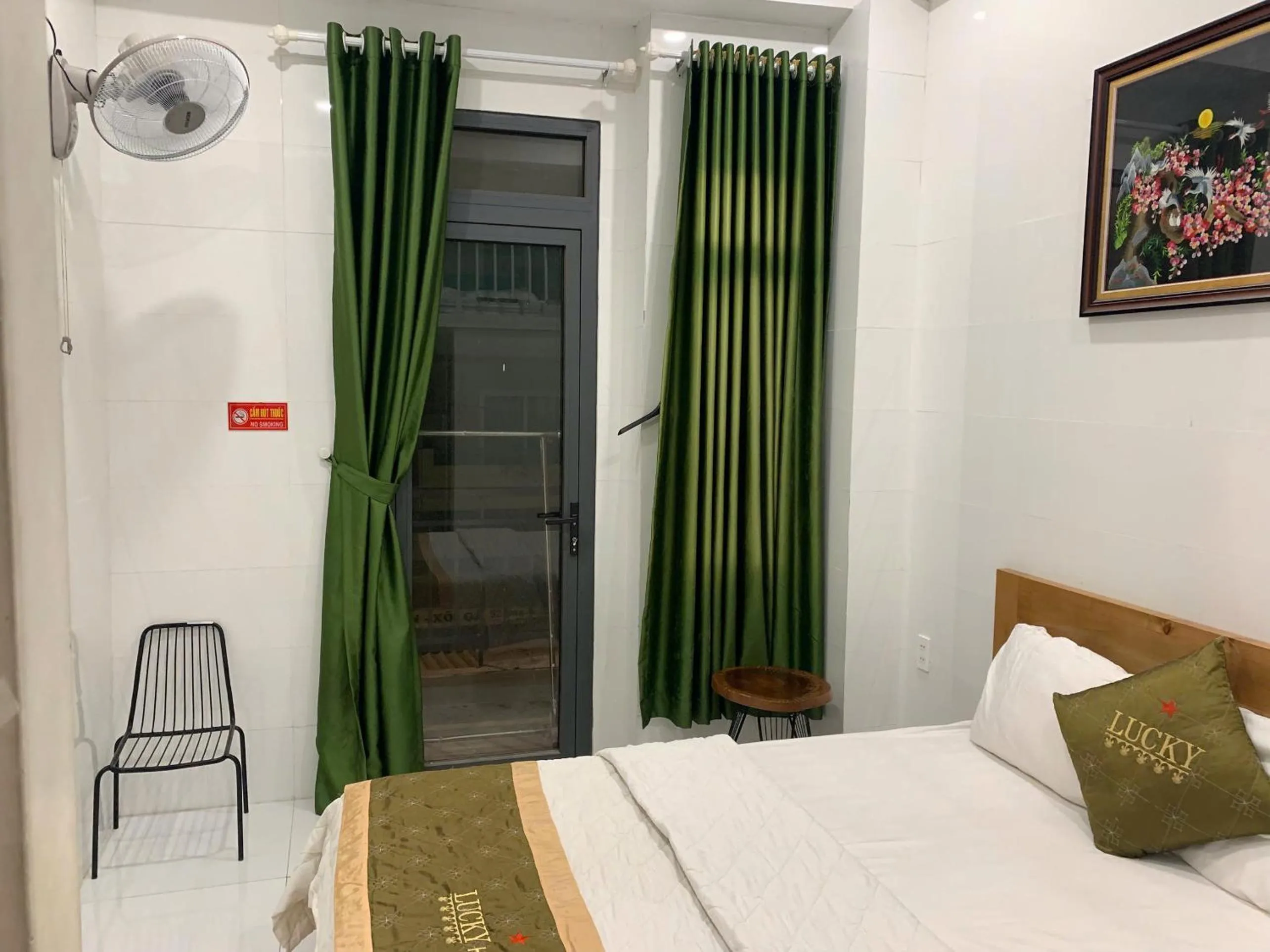 Bed in LUCKY HOTEL LIEN PHUONG