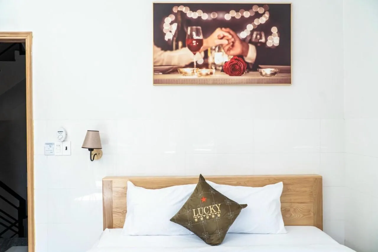 Bed in LUCKY HOTEL LIEN PHUONG