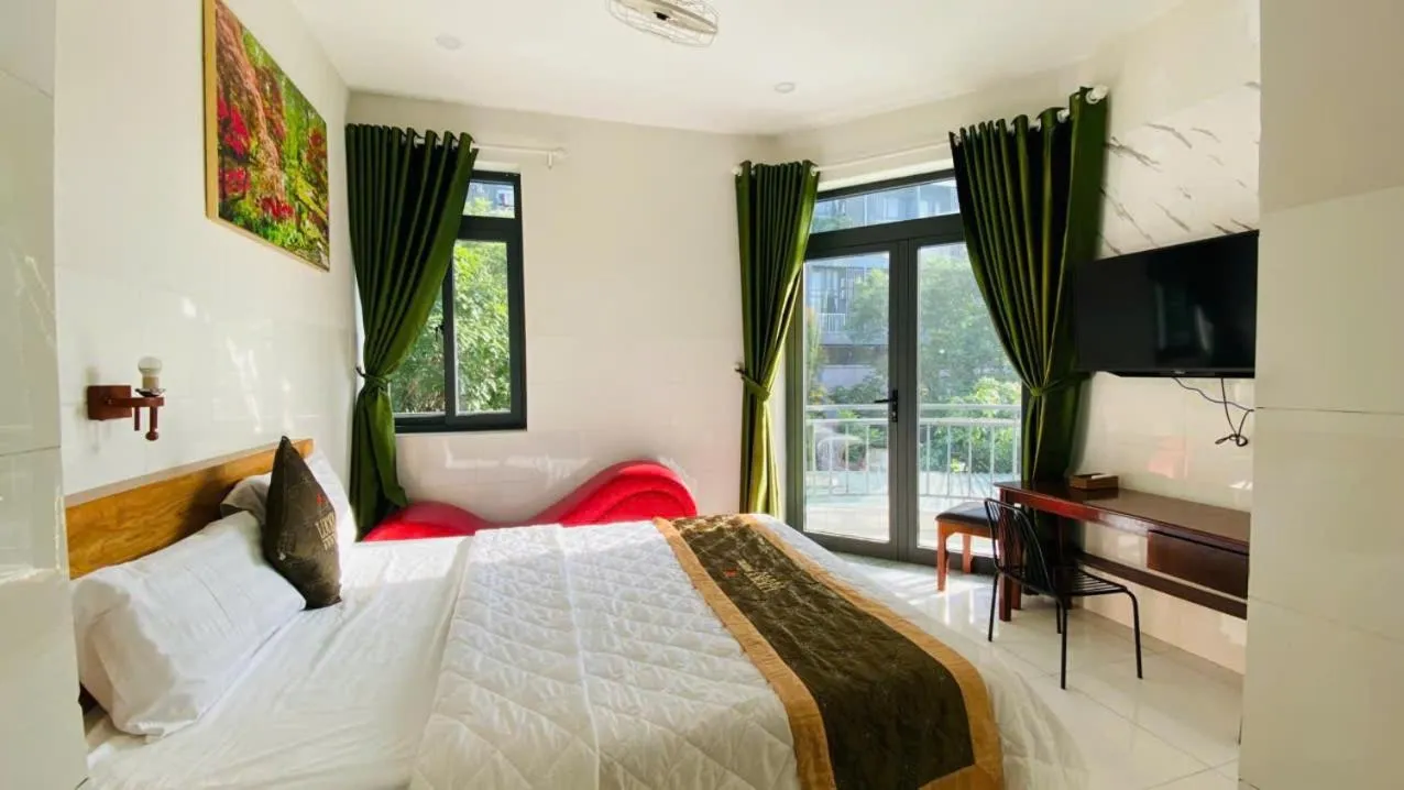 Bed in LUCKY HOTEL LIEN PHUONG