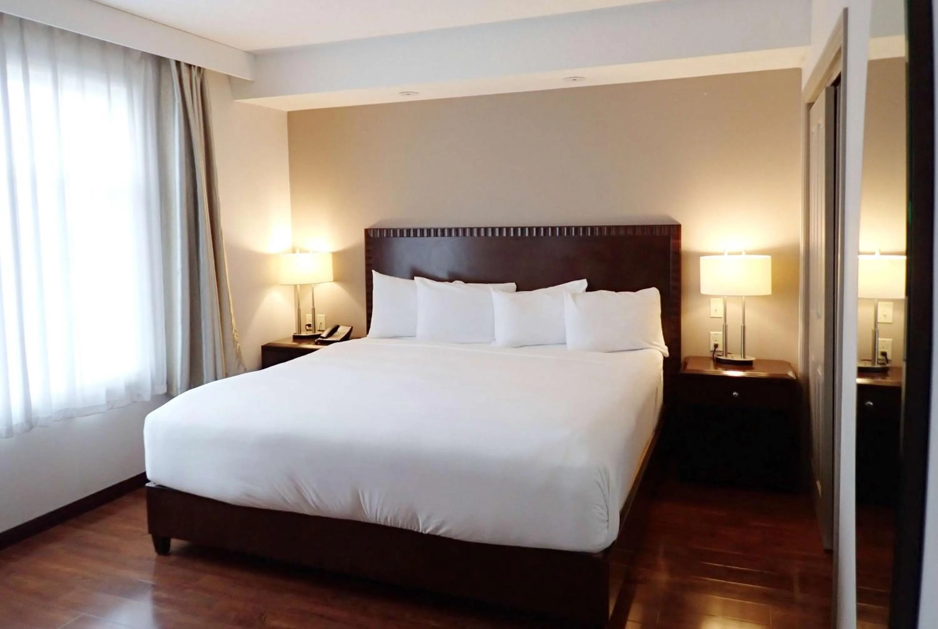 Photo of the whole room, Bed in Days Inn & Suites by Wyndham Fort Saskatchewan