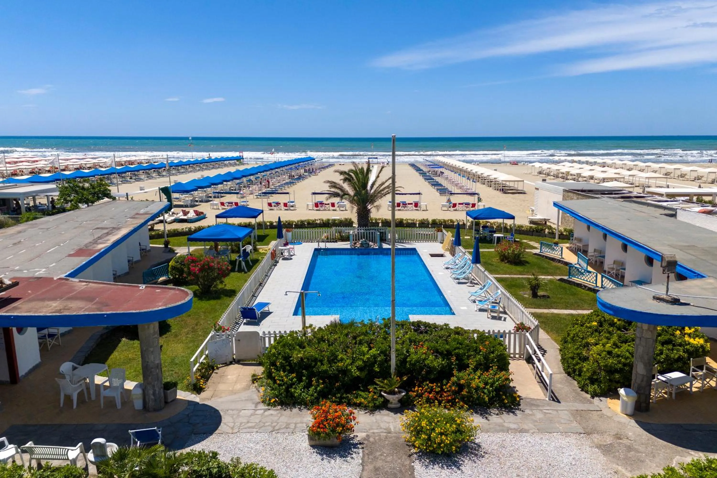 Bird's eye view in La Casina Del Pescatore On the Beach - Happy Rentals