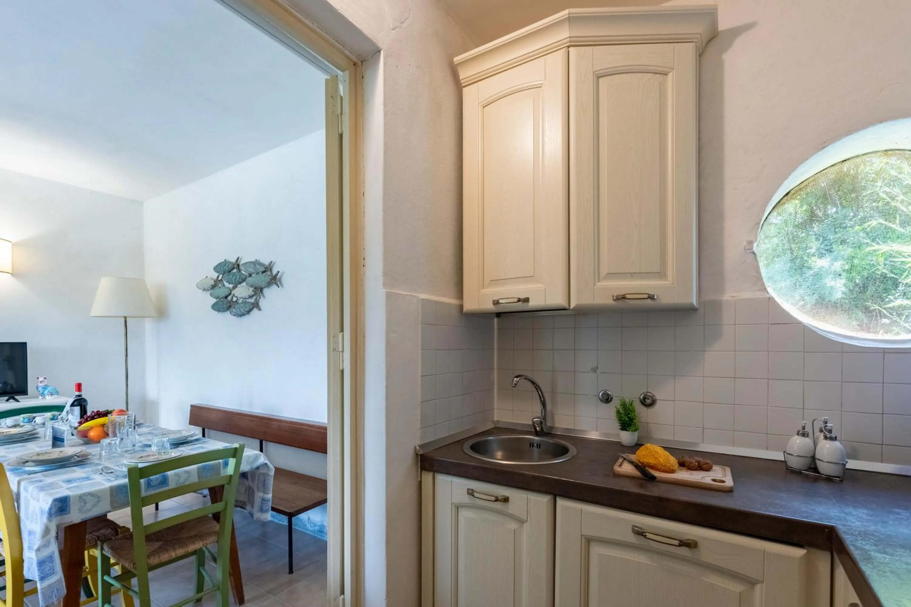 Kitchen or kitchenette in La Casina Del Pescatore On the Beach - Happy Rentals