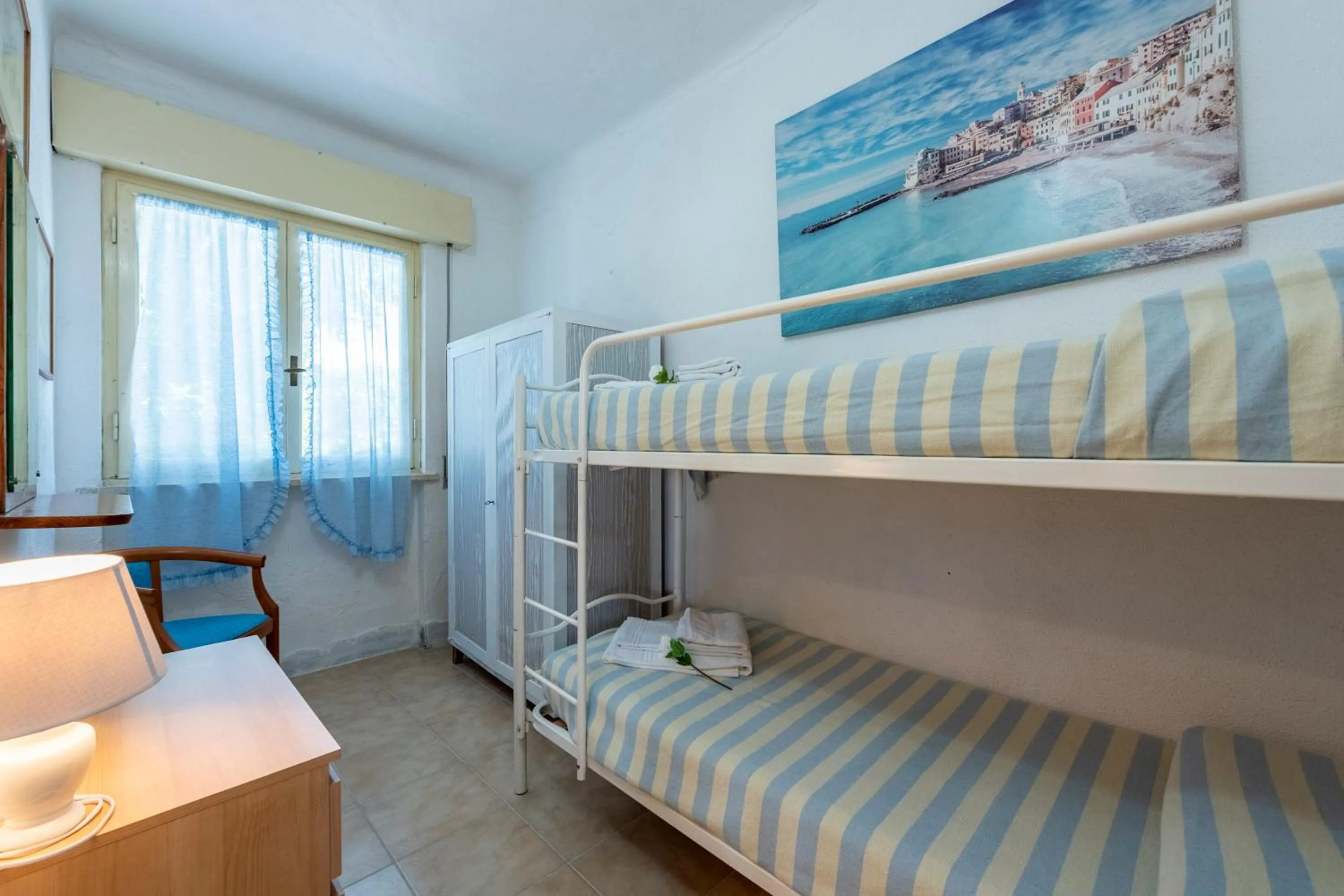 Bedroom, Bed in La Casina Del Pescatore On the Beach - Happy Rentals